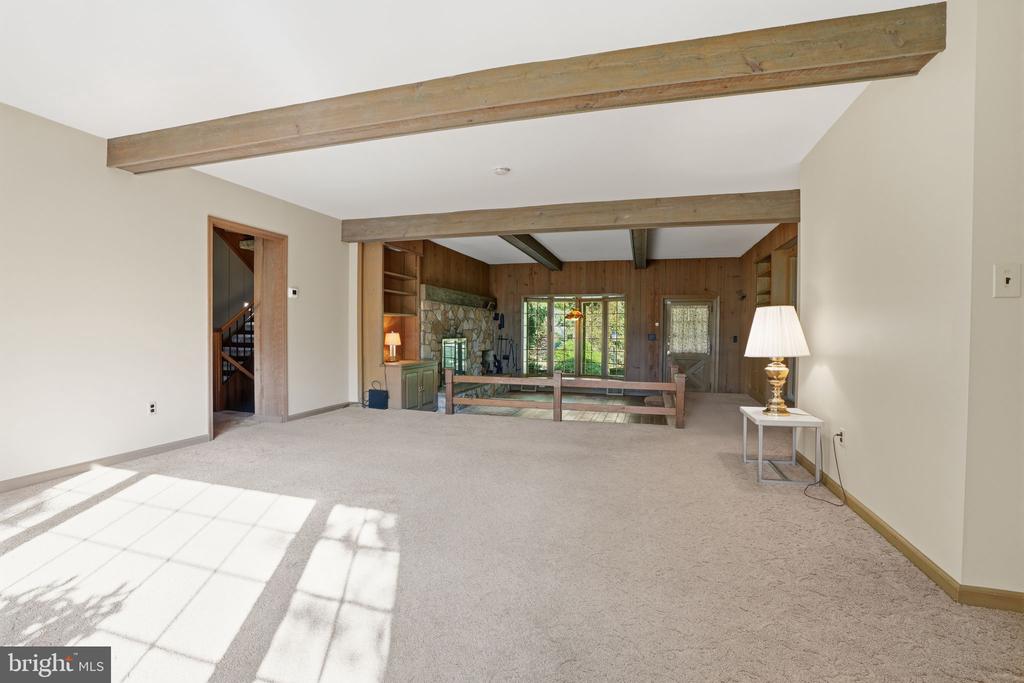 1162 LIMEKILN PIKE