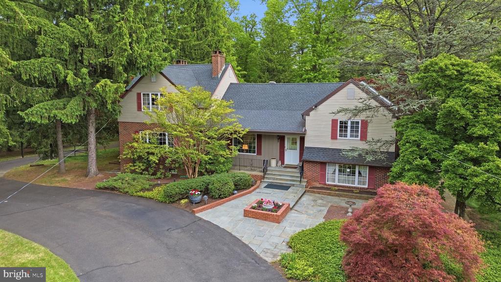 1162 LIMEKILN PIKE