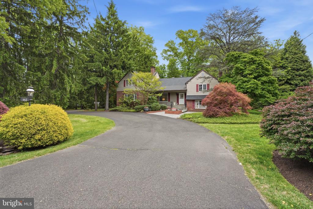 1162 LIMEKILN PIKE