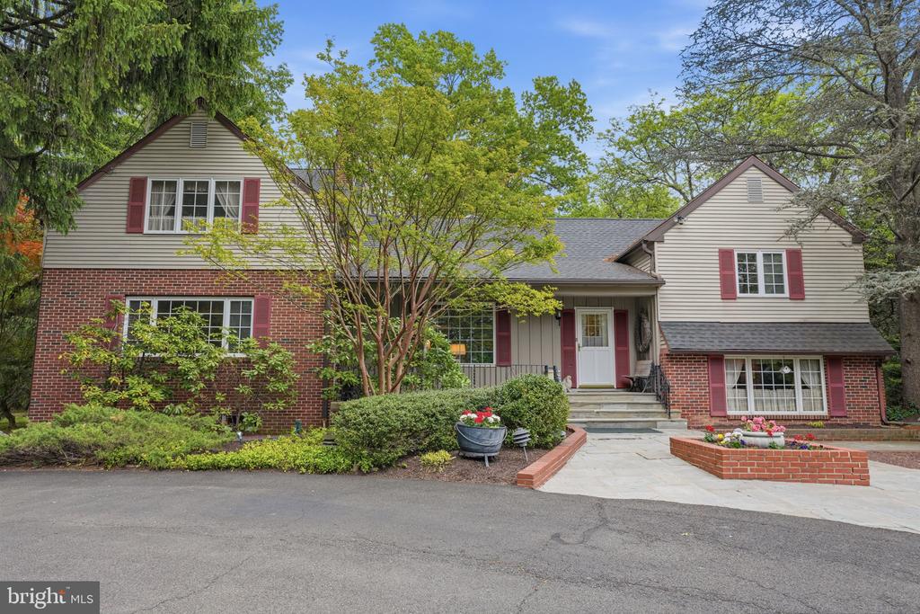 1162 LIMEKILN PIKE