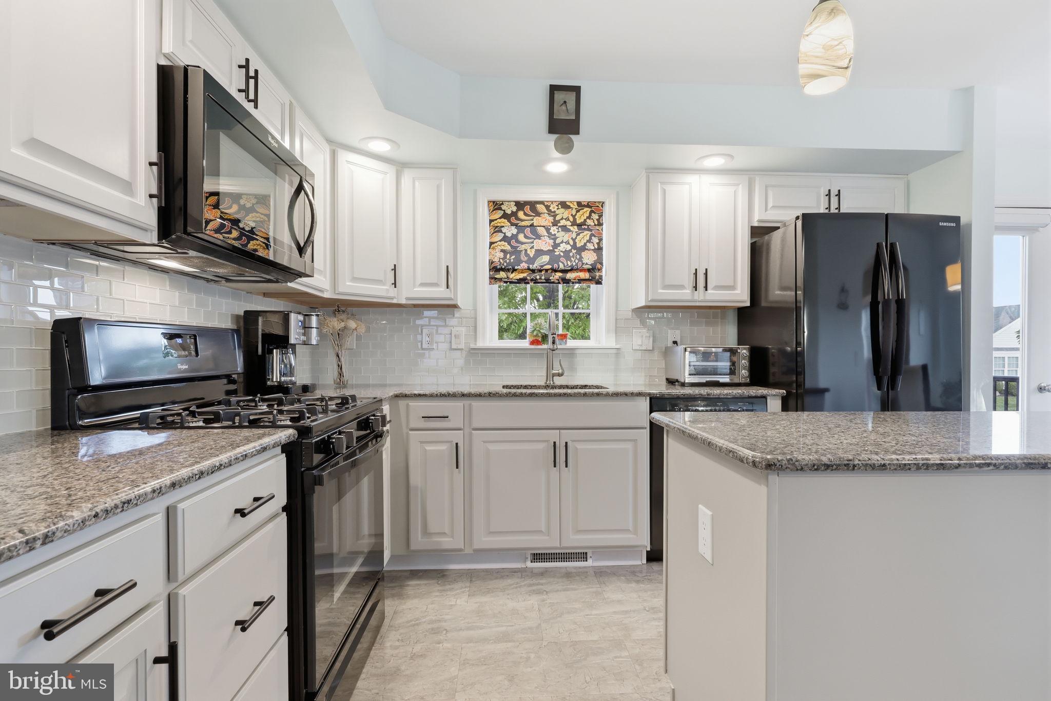 423 DELPHINIUM WAY