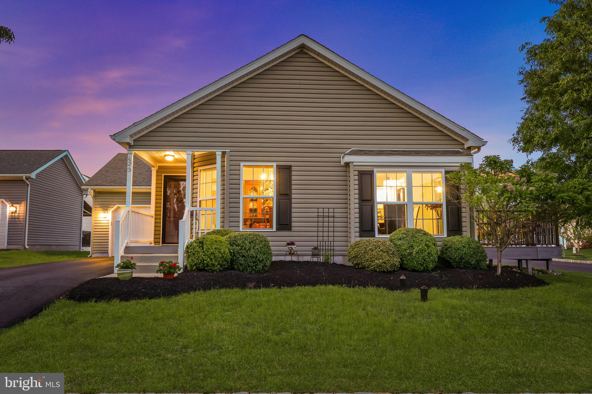 423 DELPHINIUM WAY