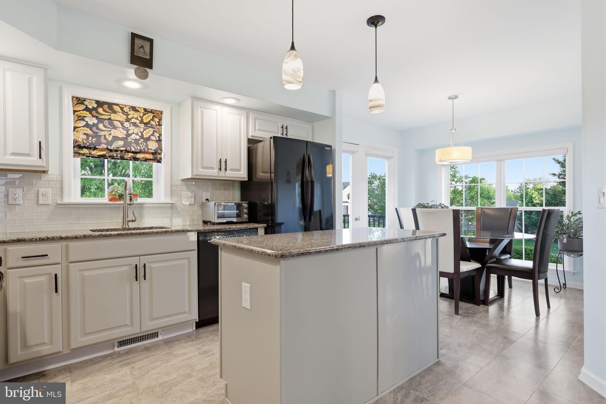 423 DELPHINIUM WAY