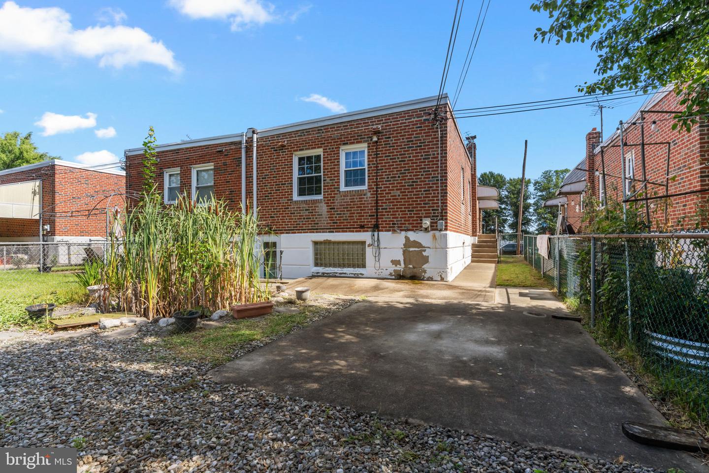1218 Napfle Ave