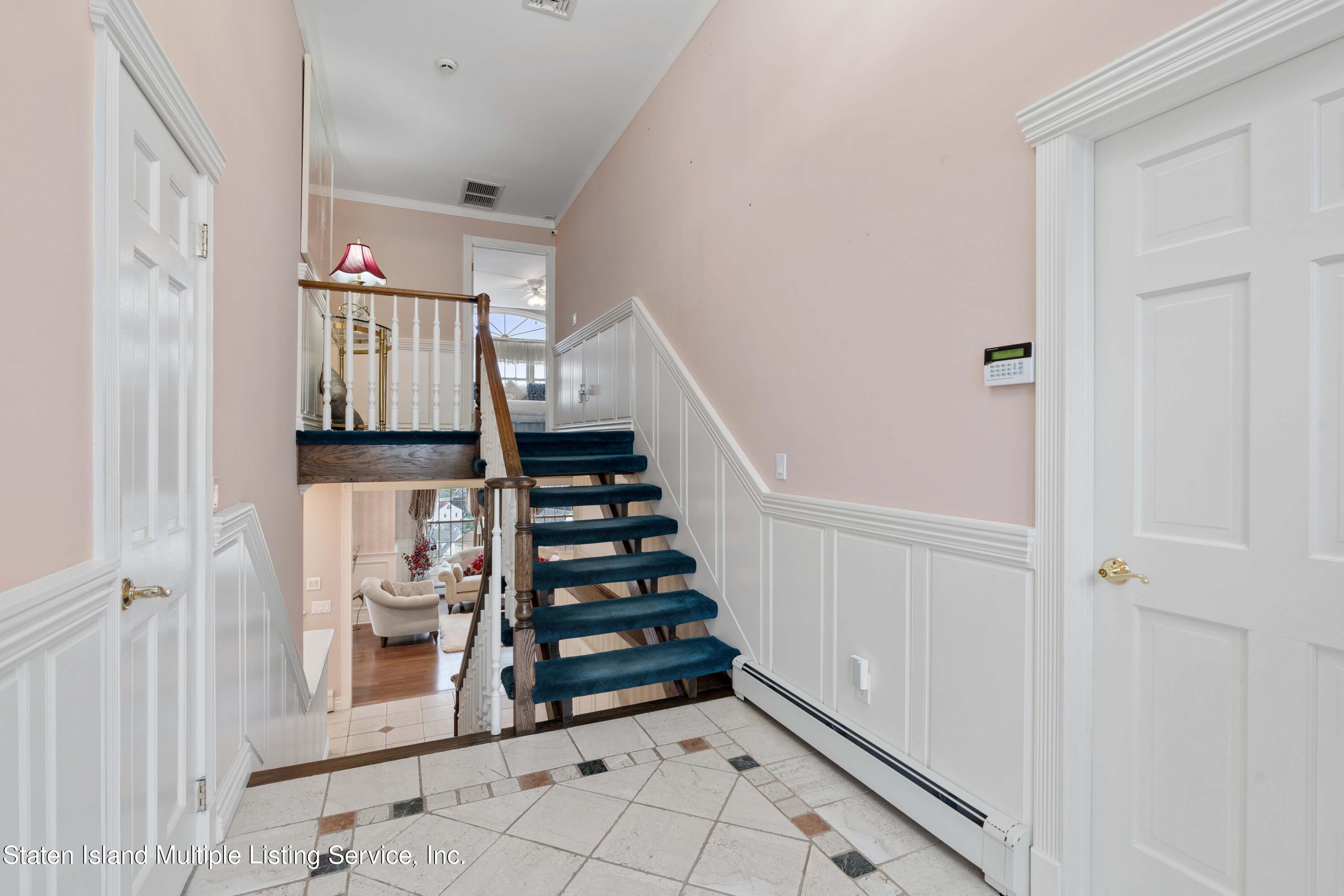 106 Overlook Avenue