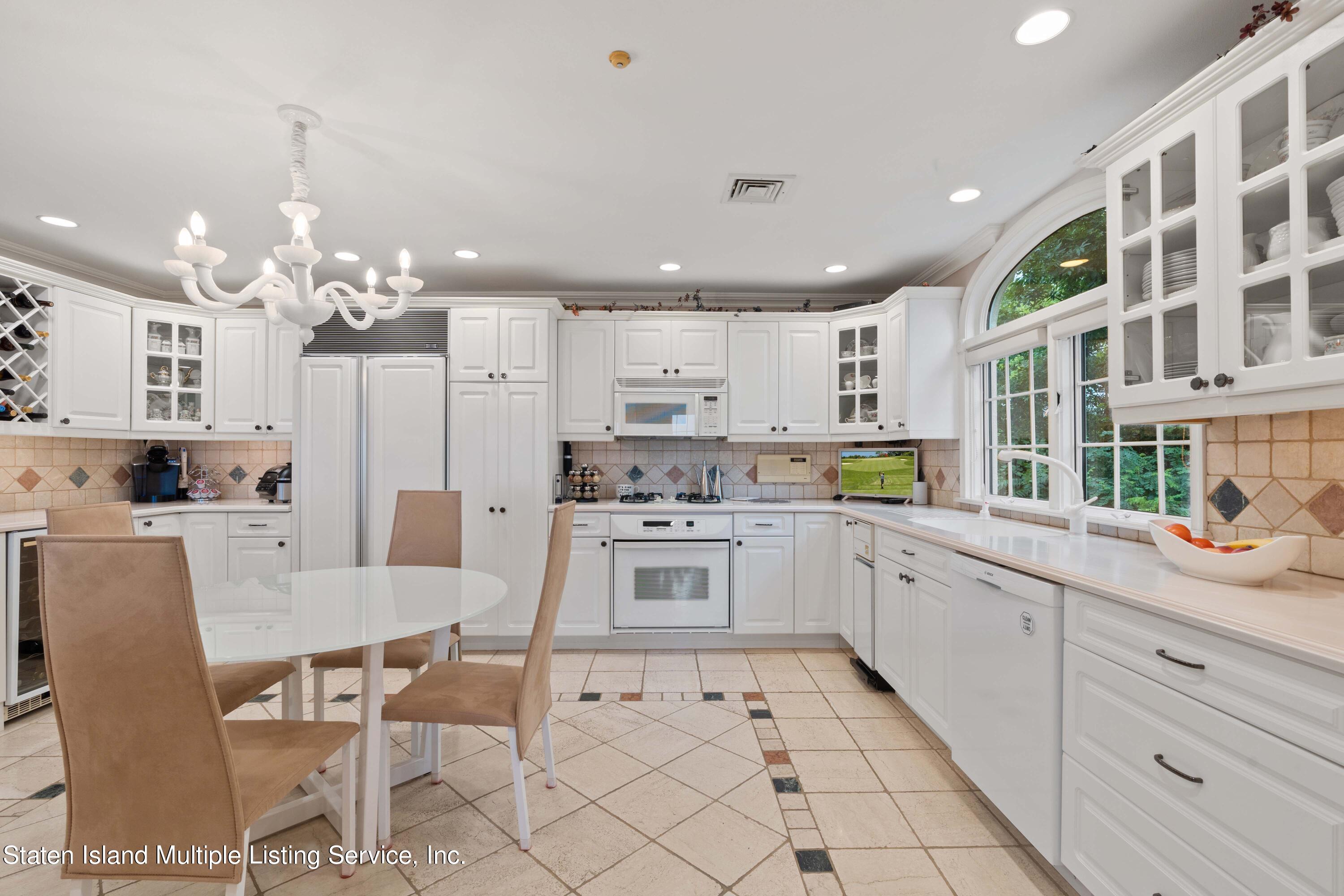 106 Overlook Avenue