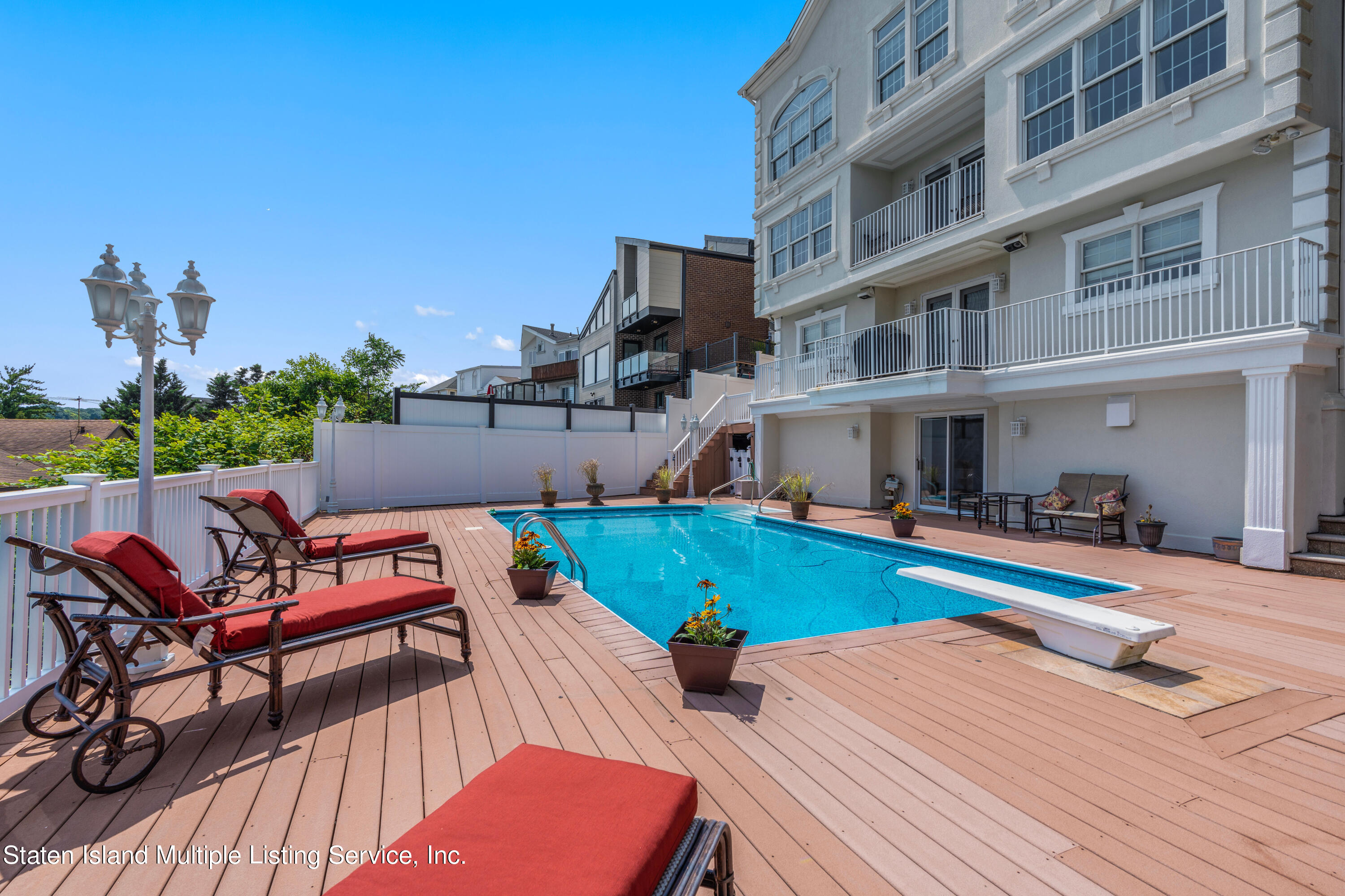 106 Overlook Avenue