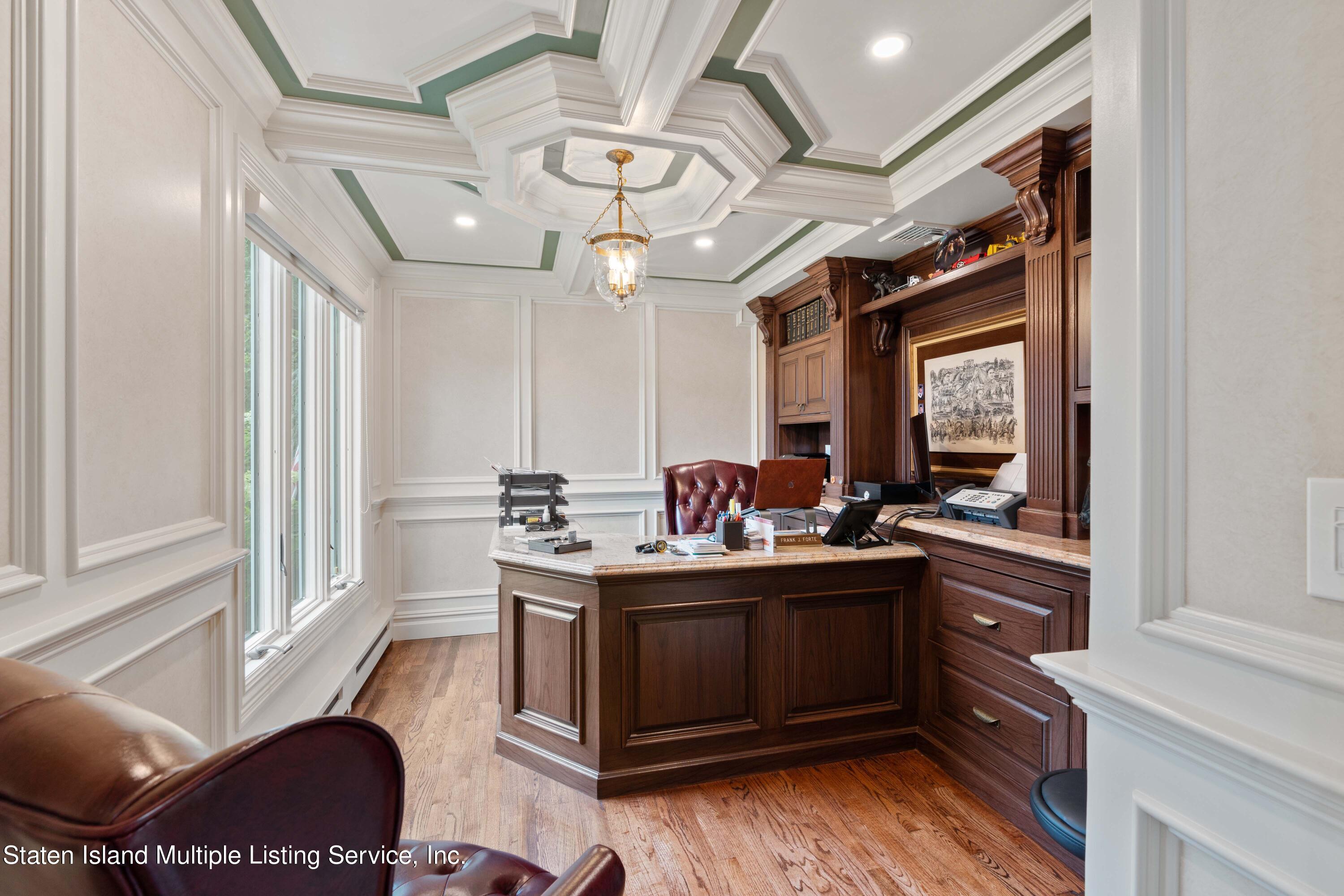 106 Overlook Avenue
