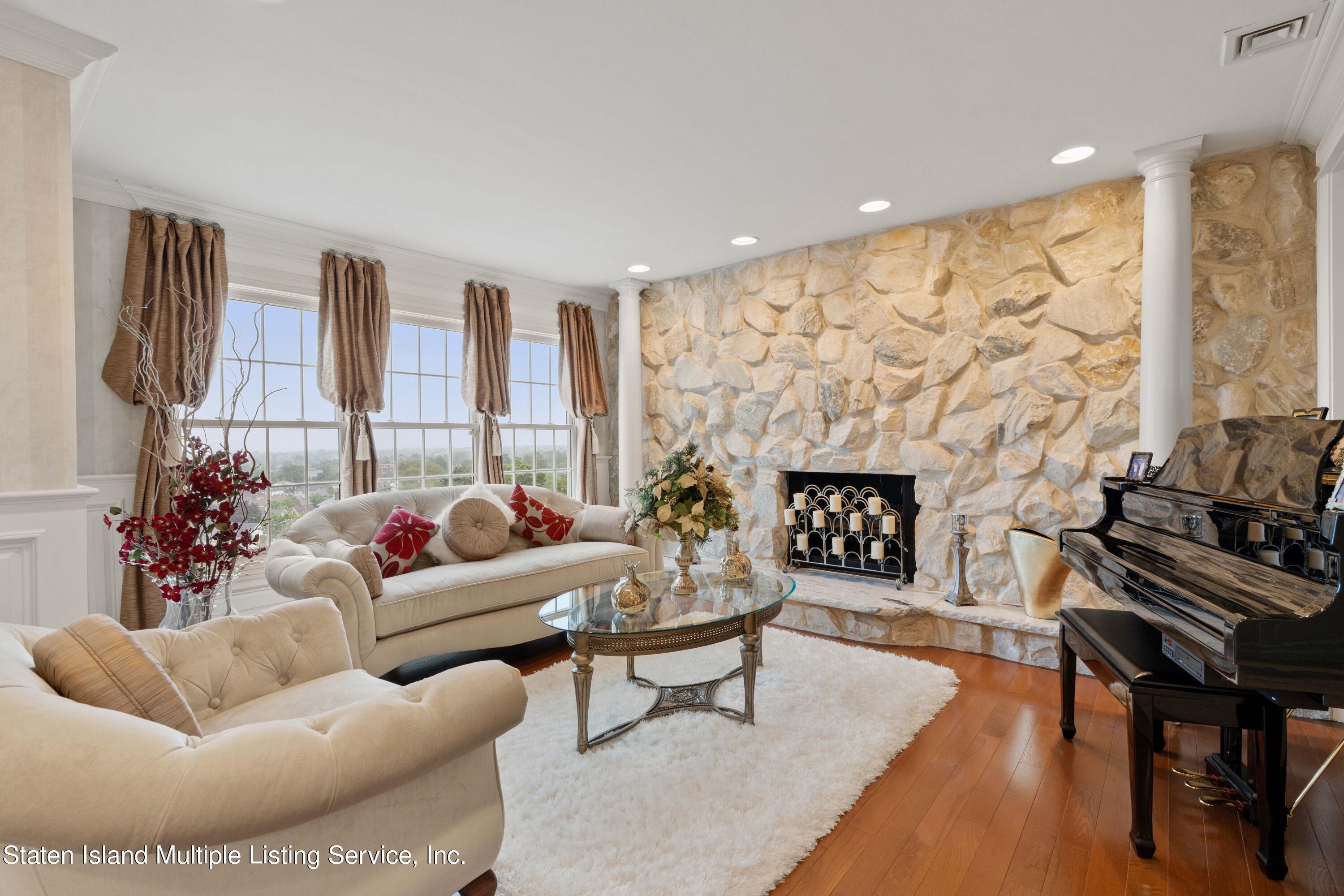 106 Overlook Avenue