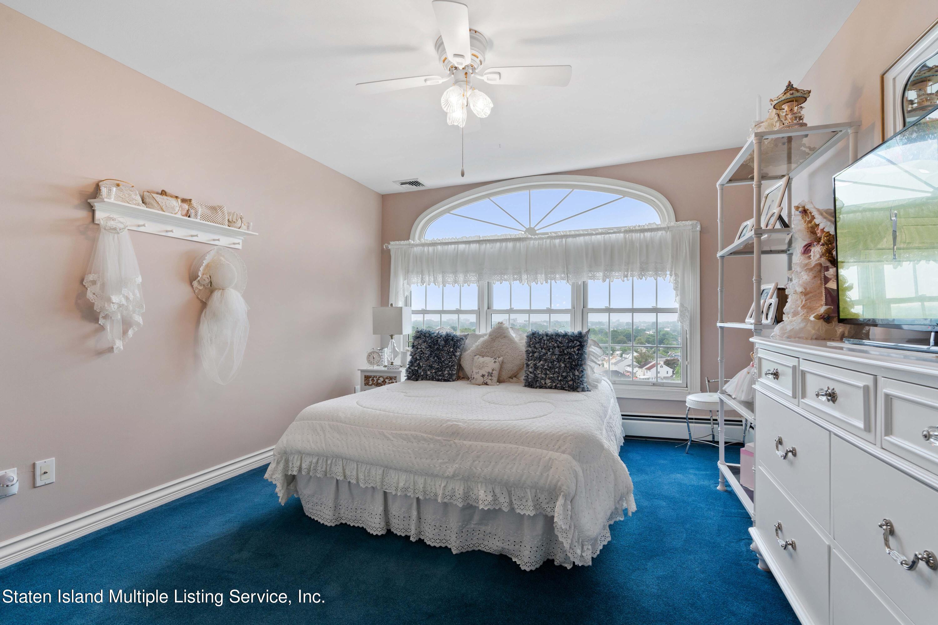 106 Overlook Avenue