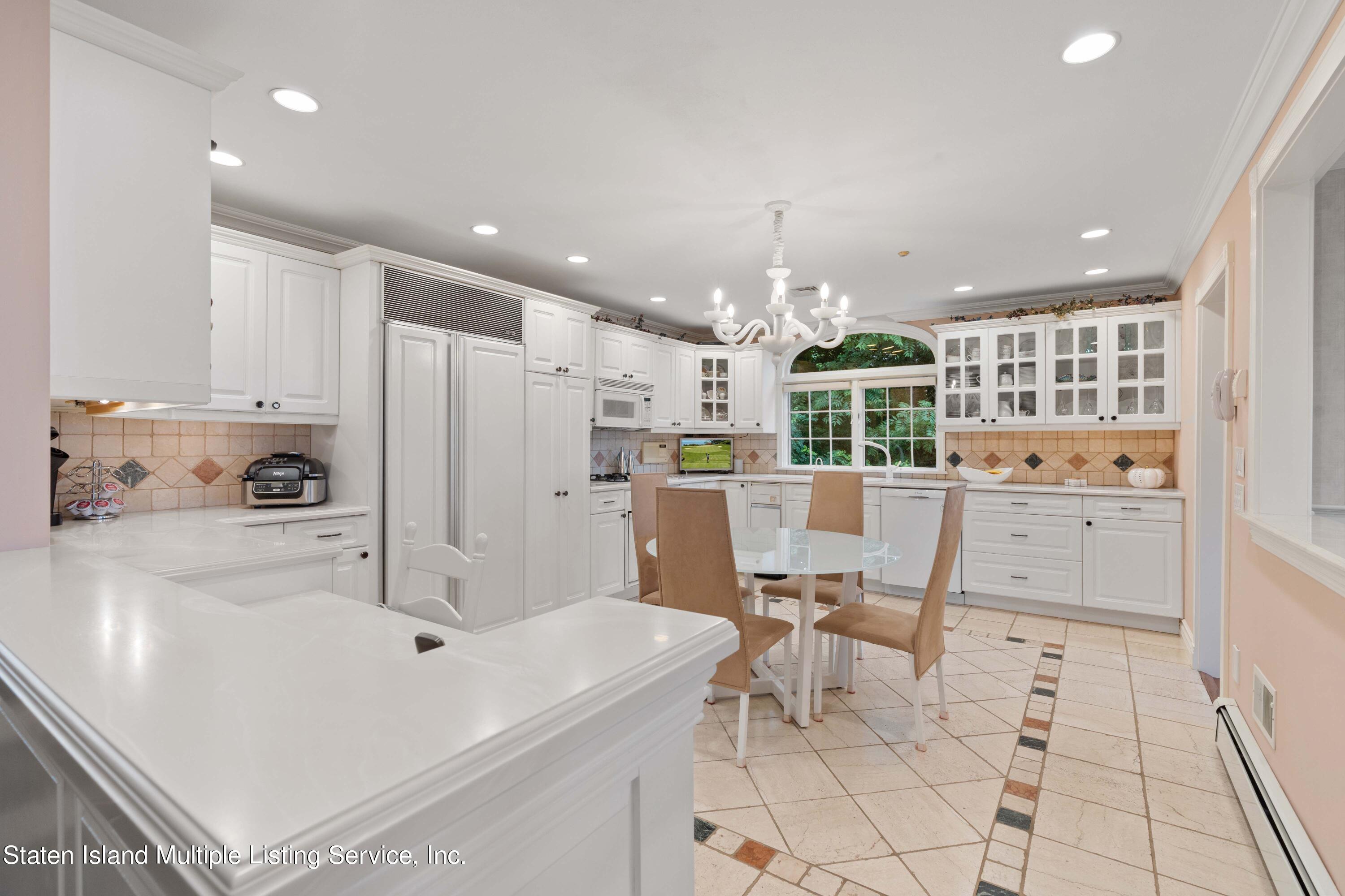 106 Overlook Avenue