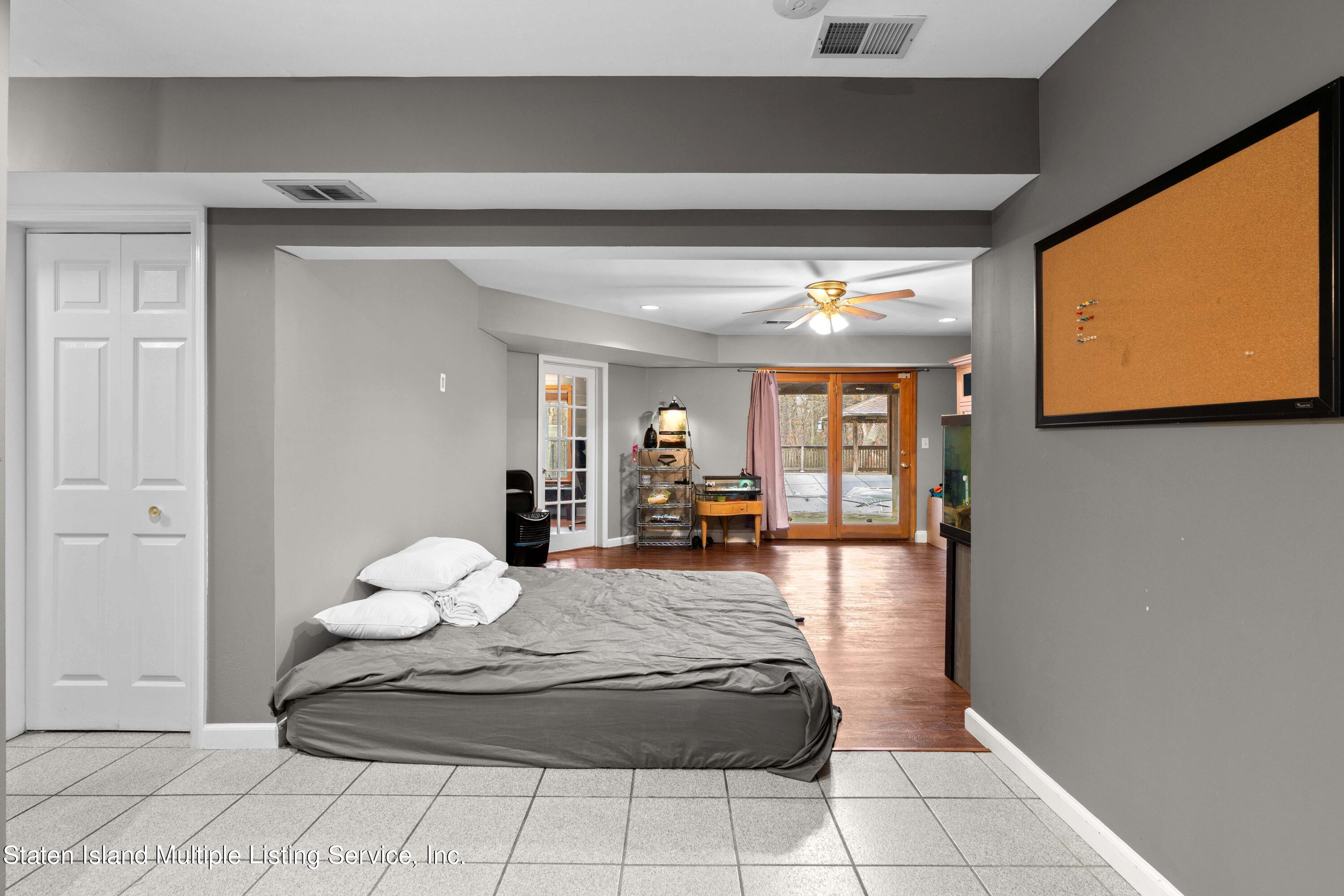 14 Knolls Drive