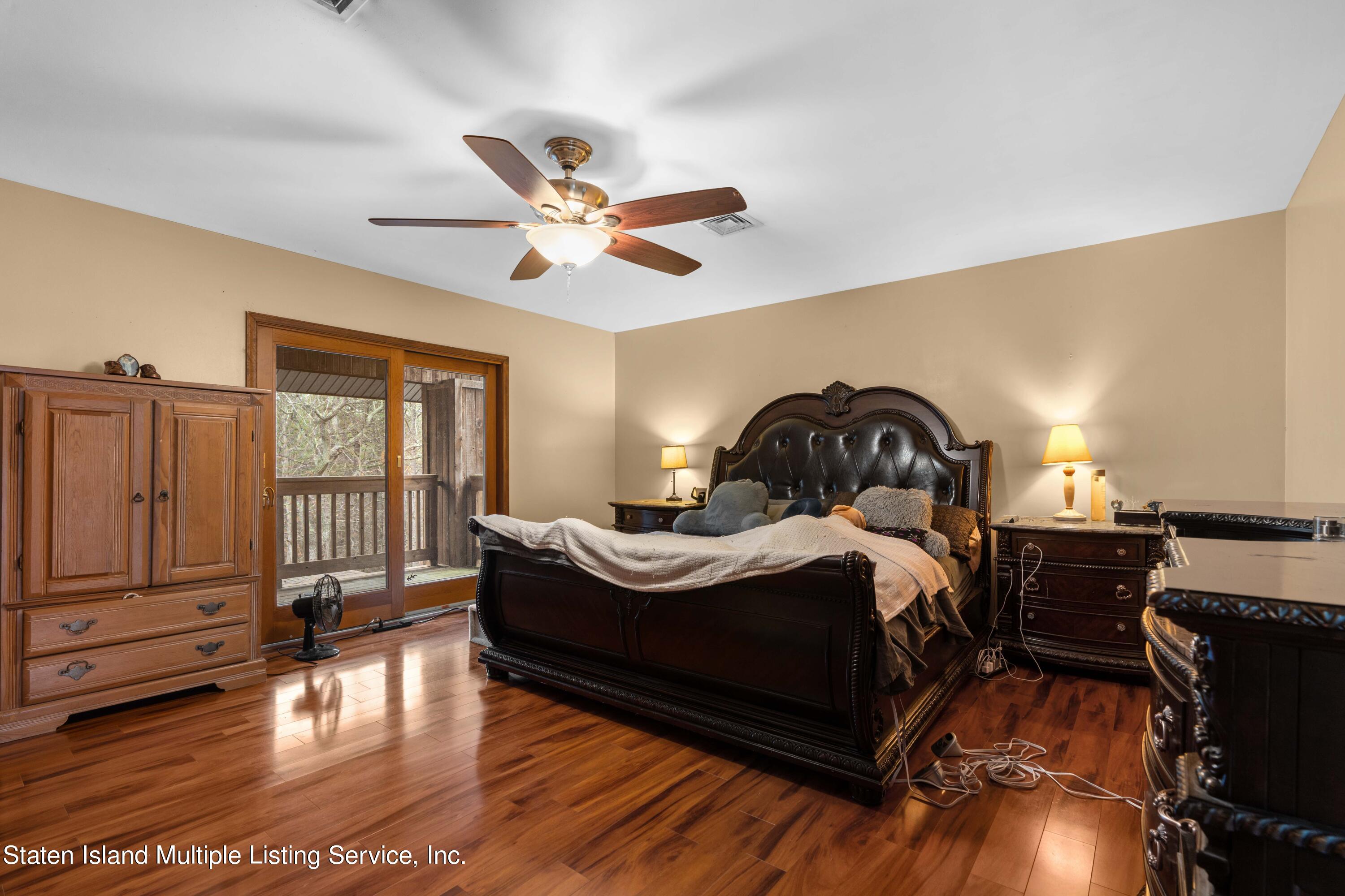 14 Knolls Drive