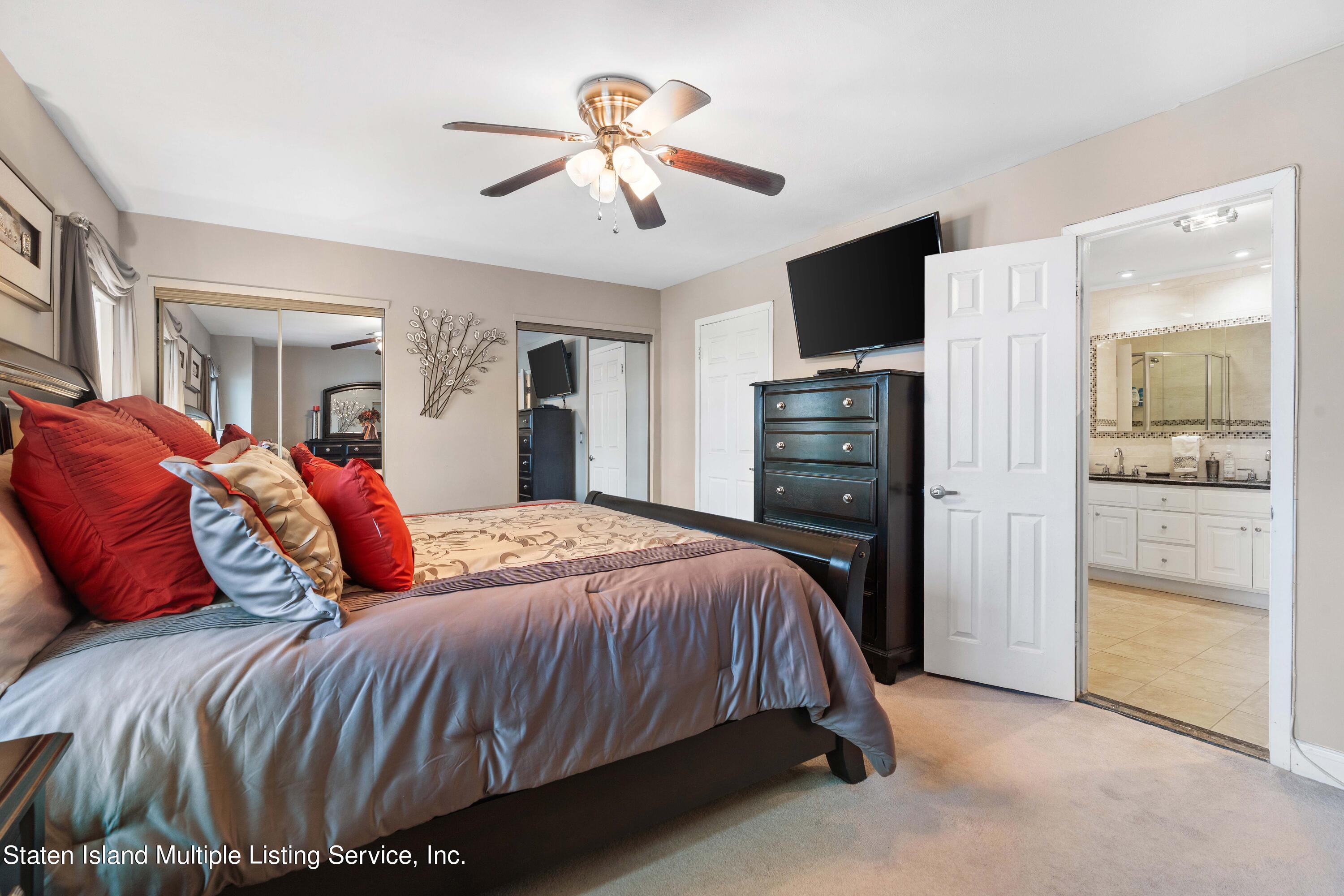 107 Redwood Loop