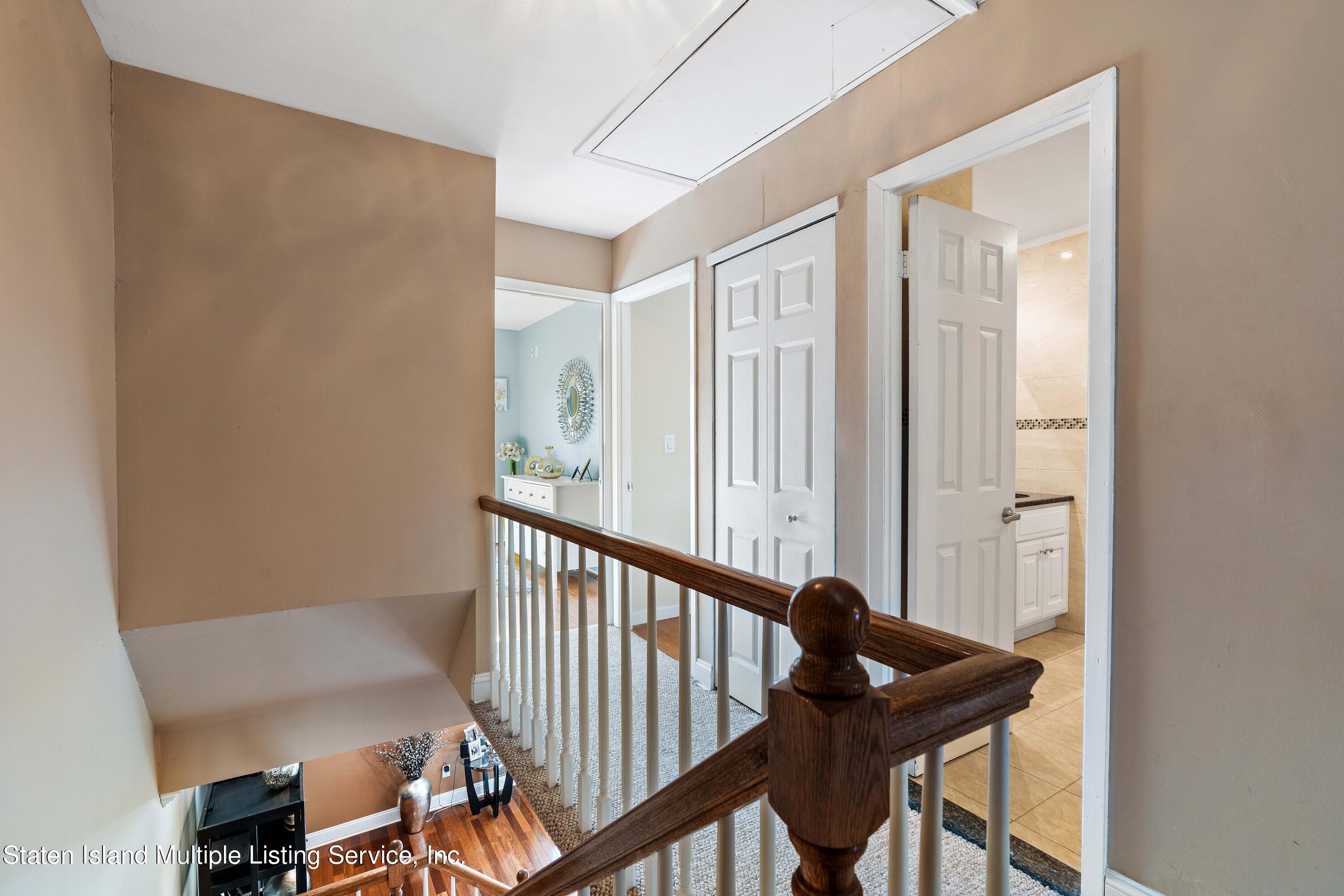 107 Redwood Loop