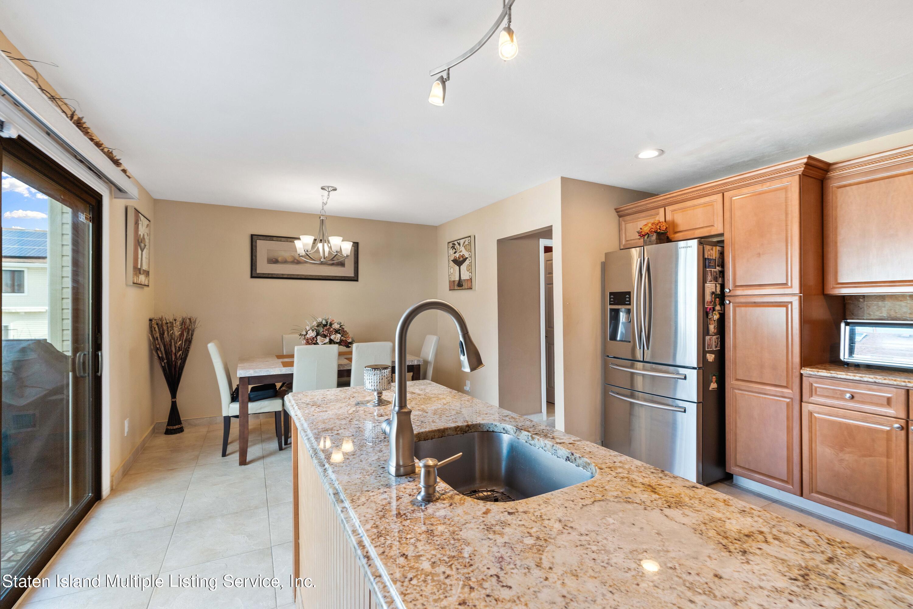 107 Redwood Loop