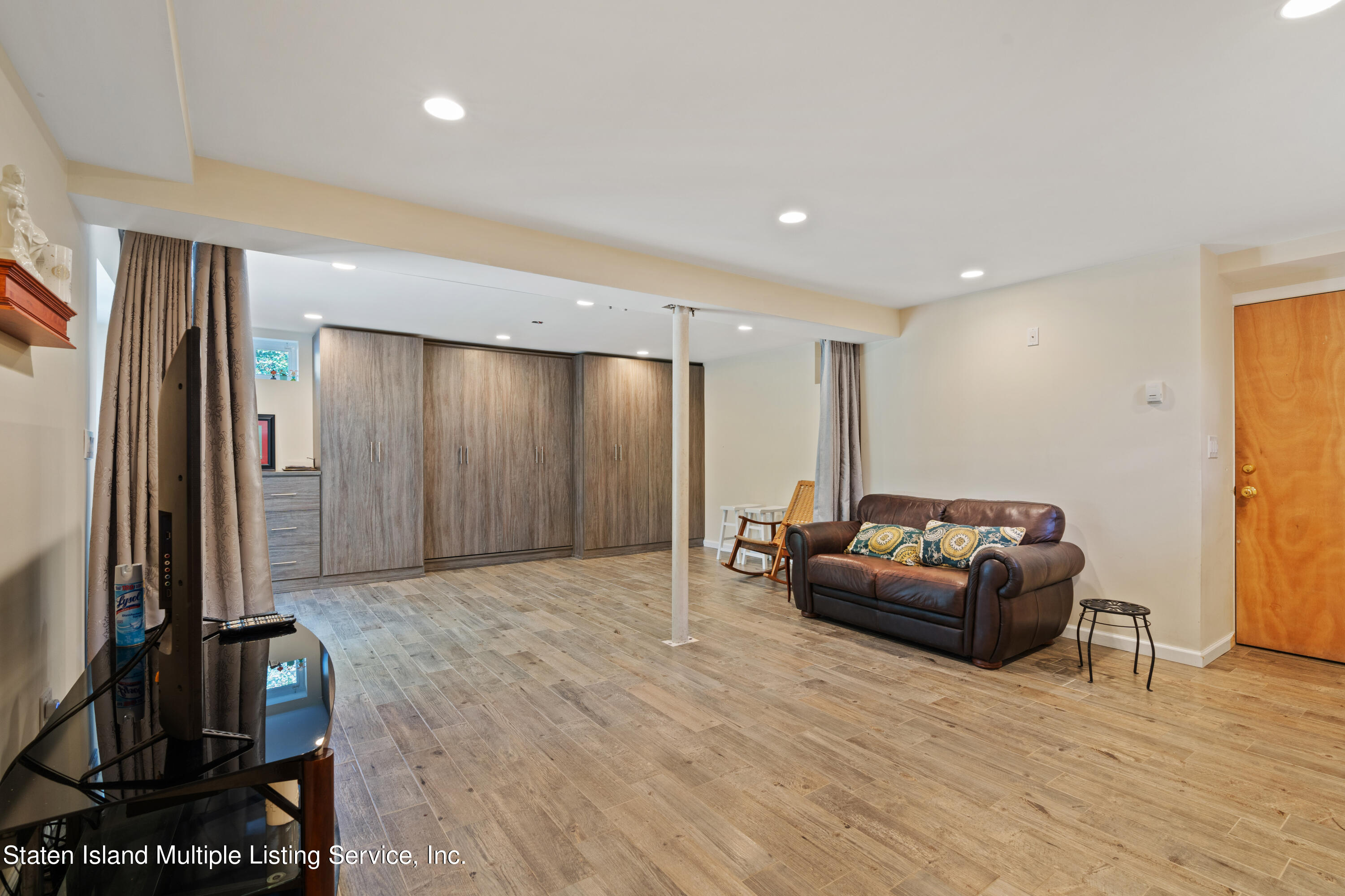 62 Reiss Lane
