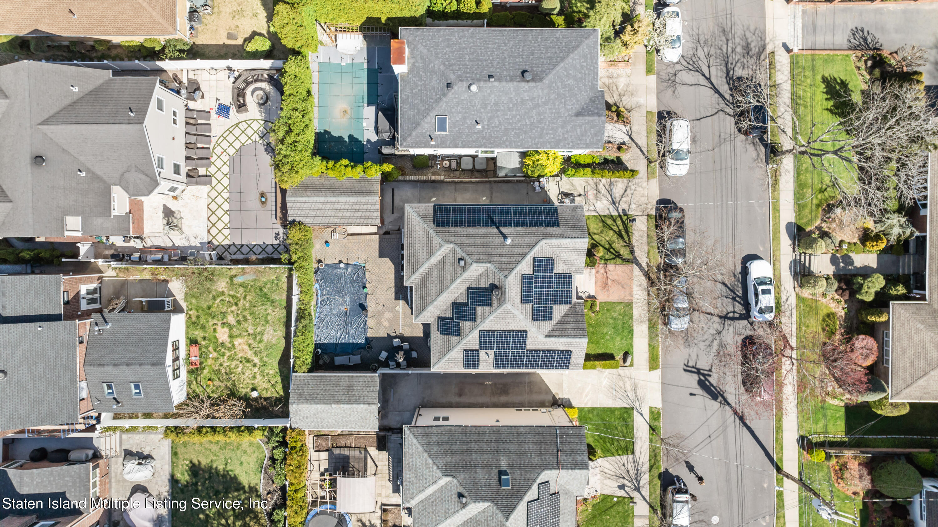 736 Davis Avenue