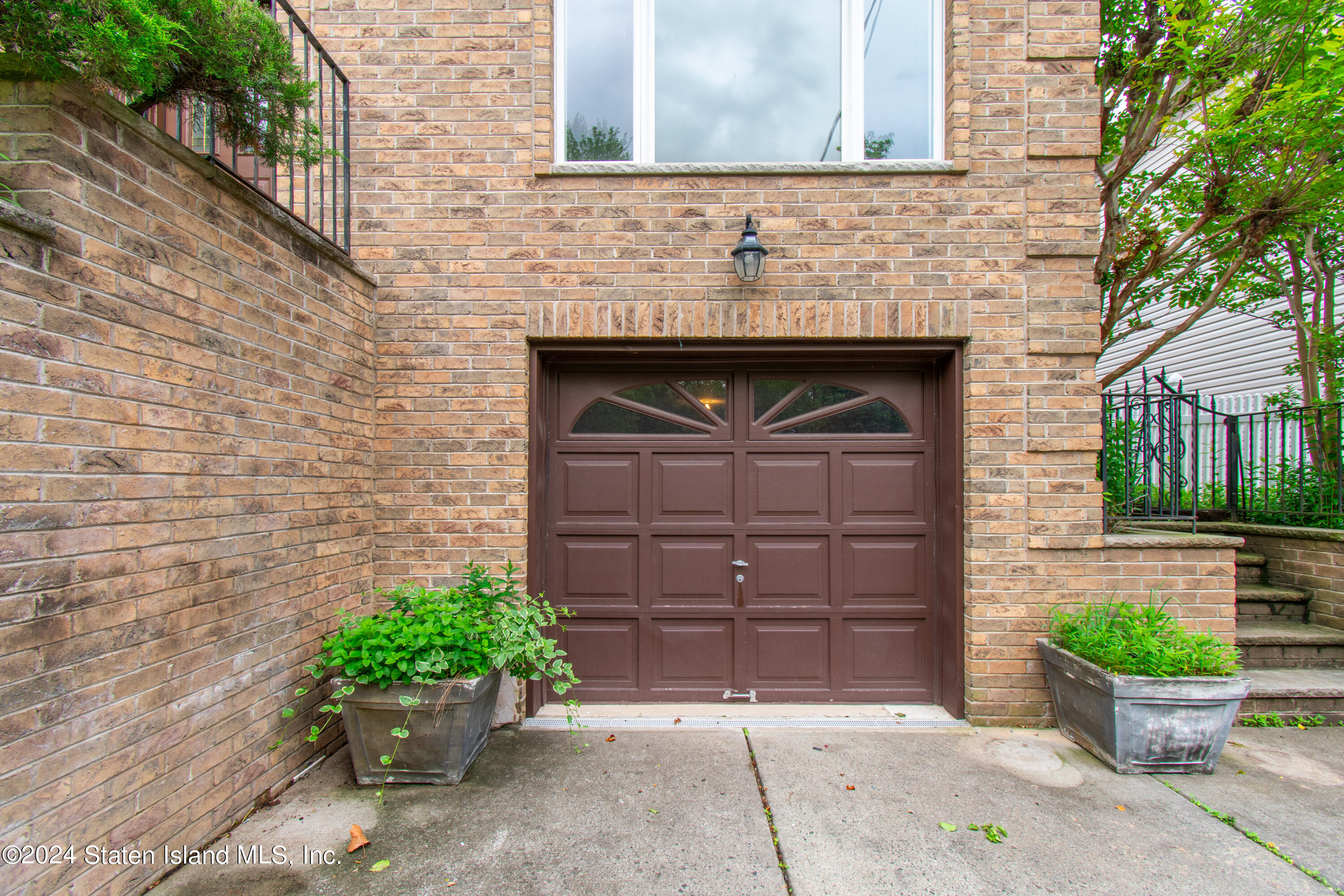 45 Weiner Street