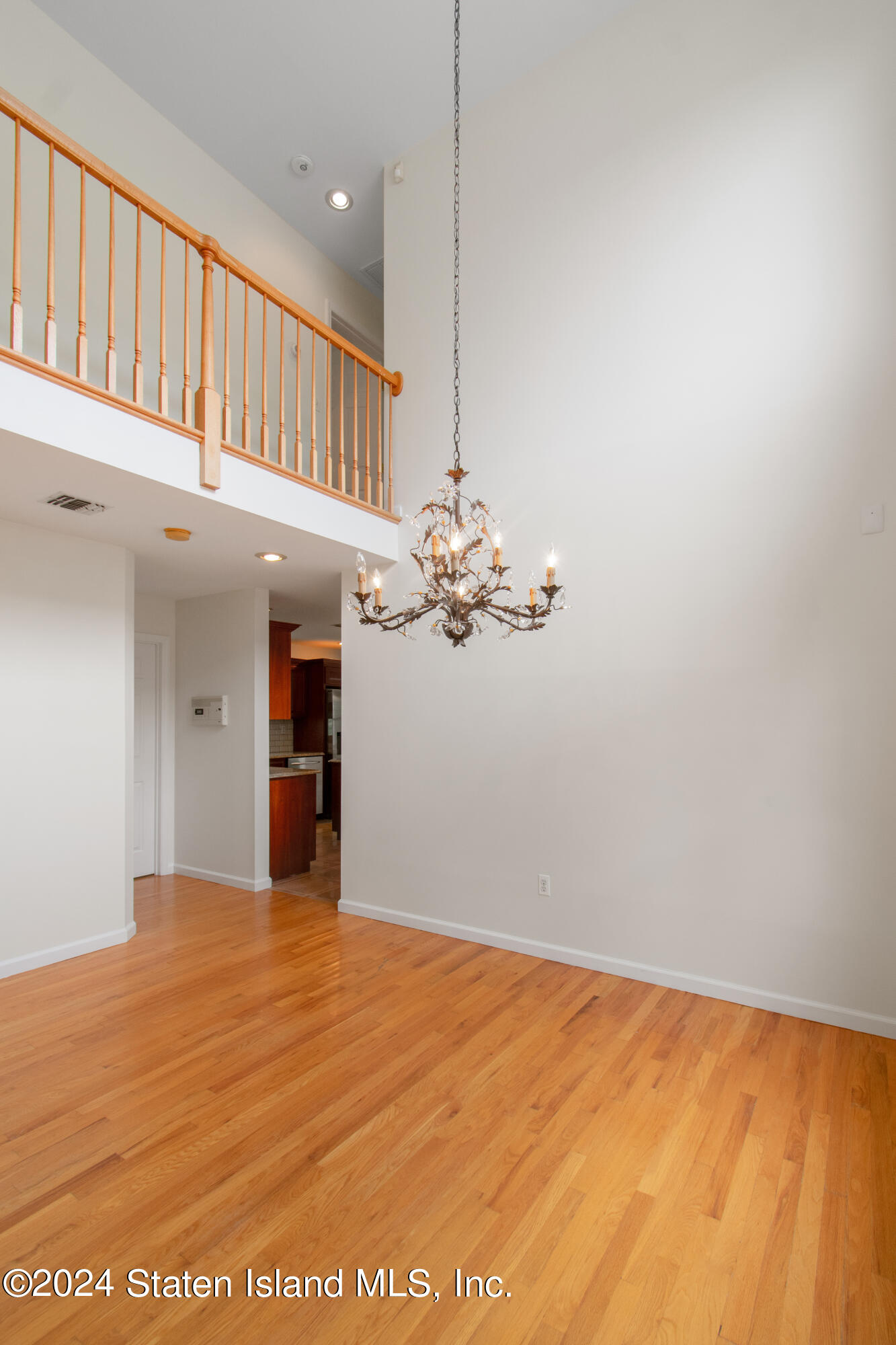45 Weiner Street