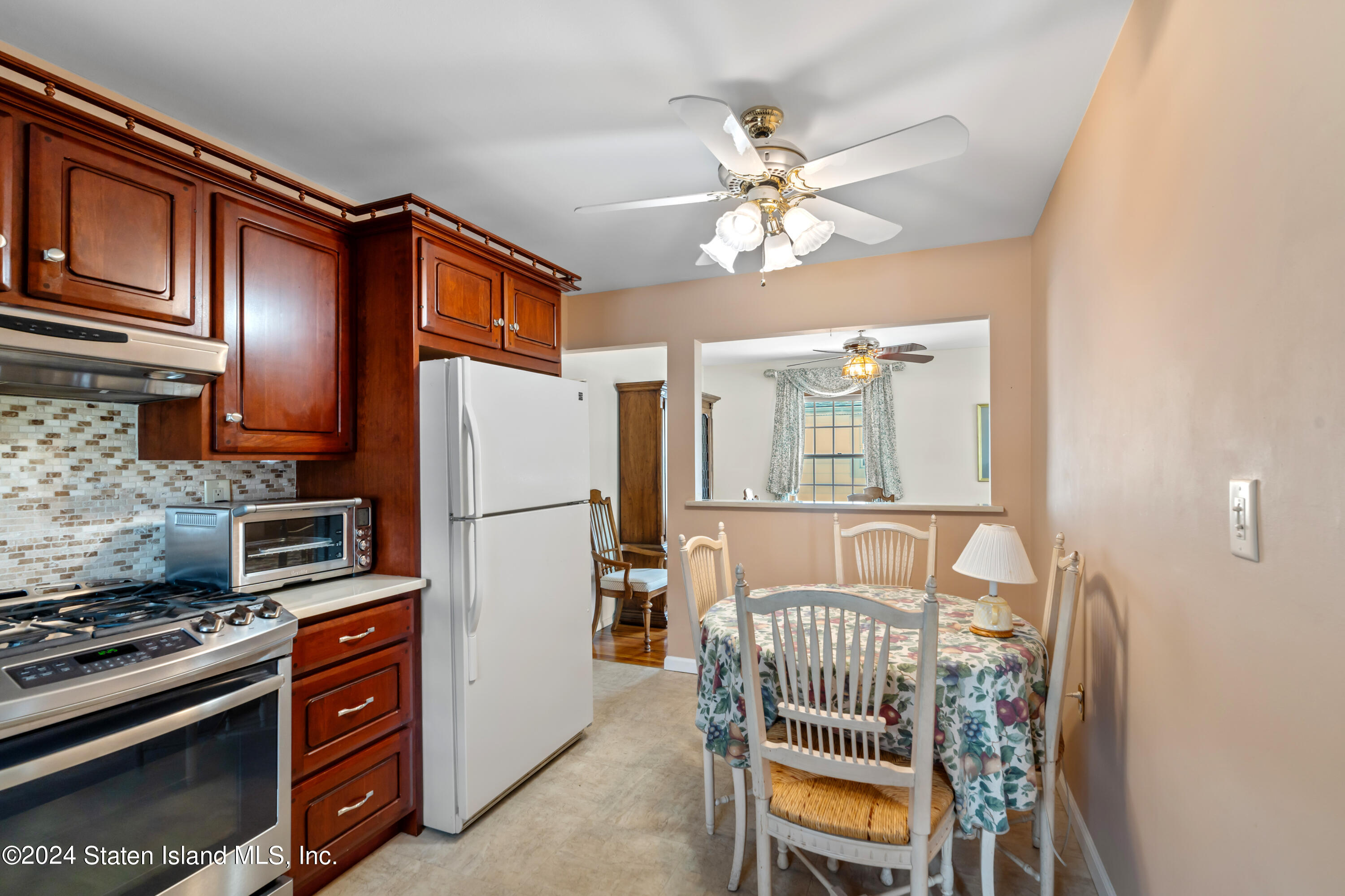 43 West Cedarview Avenue