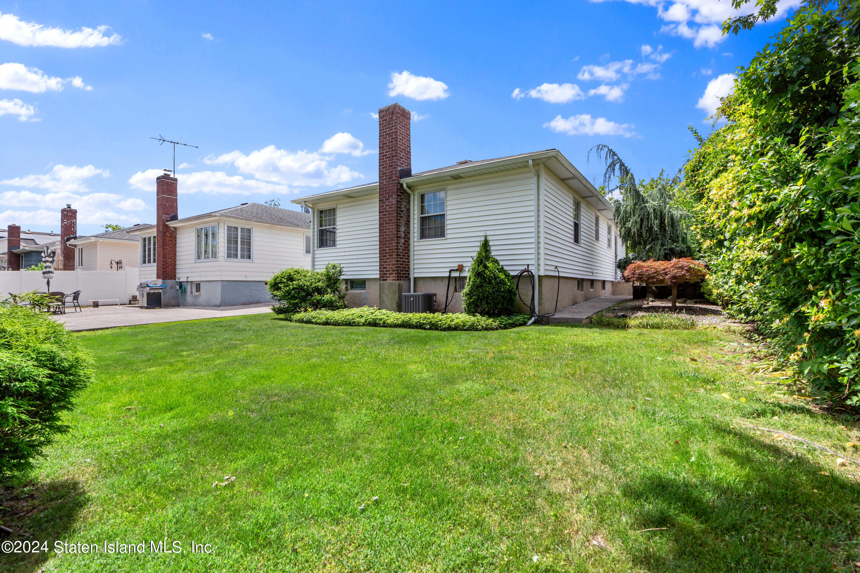 43 West Cedarview Avenue
