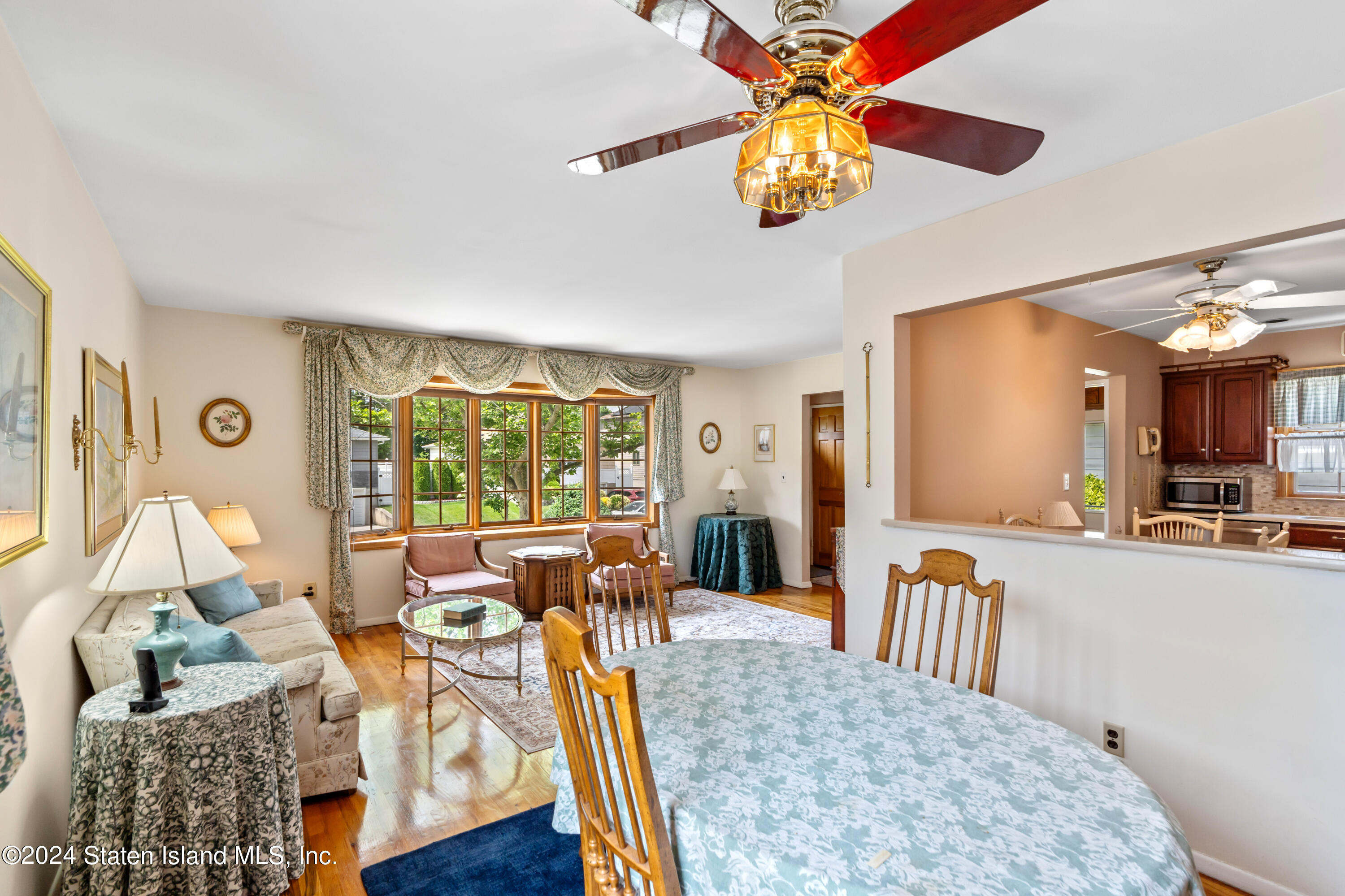 43 West Cedarview Avenue