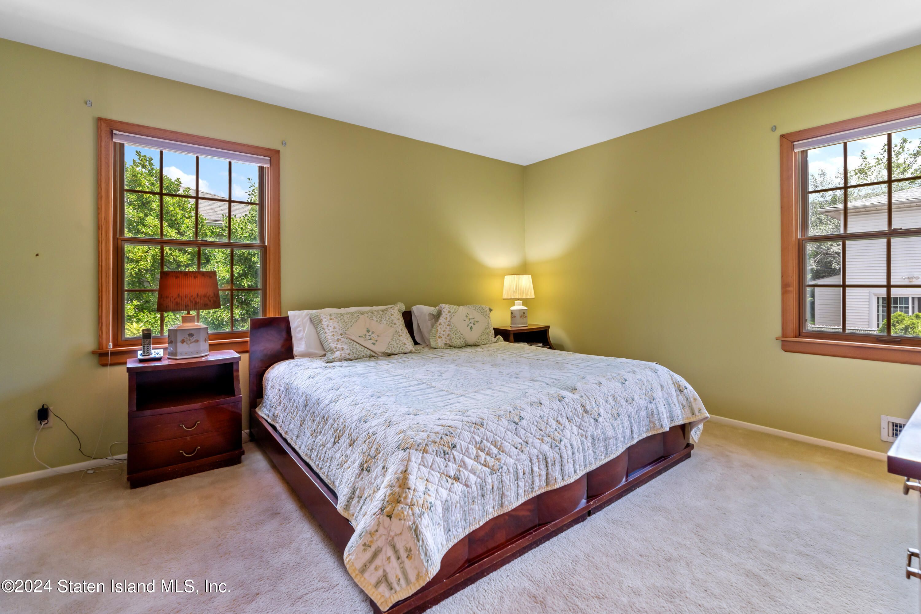 43 West Cedarview Avenue