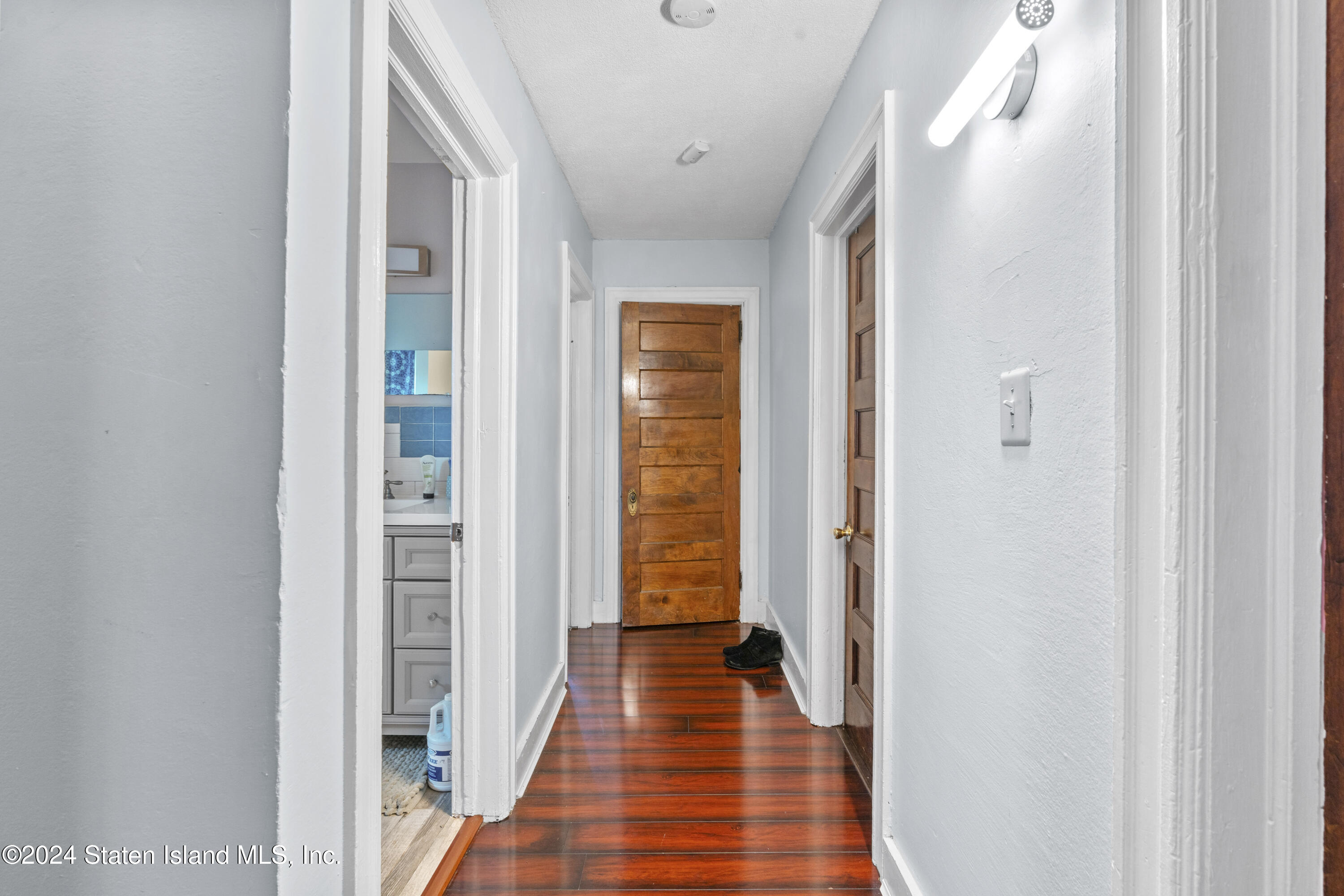 1007 4th Avenue
