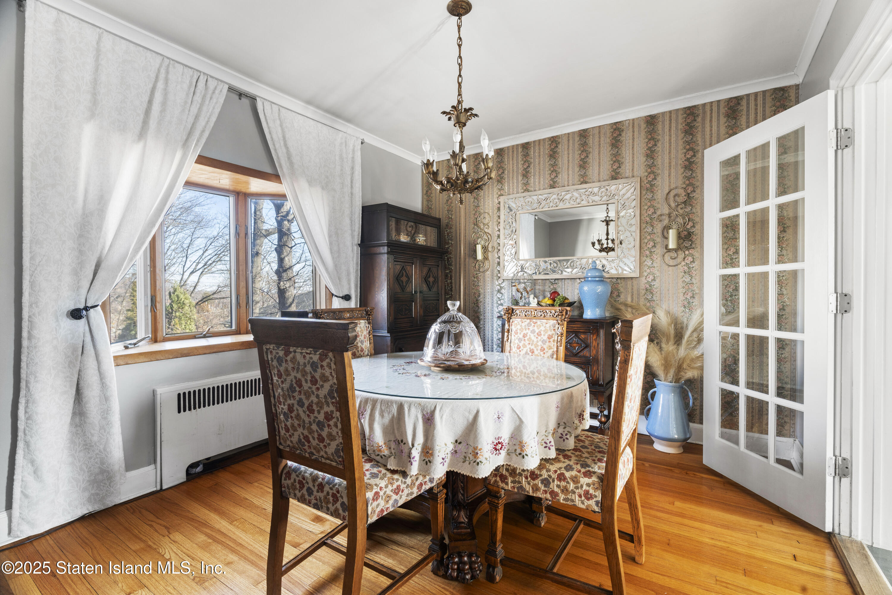 124 St Stephens Place
