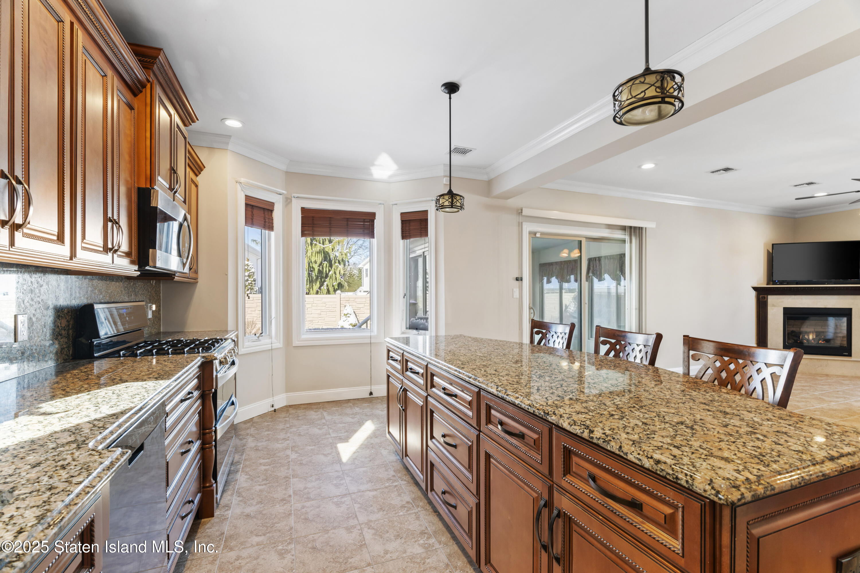 55 Tenafly Place