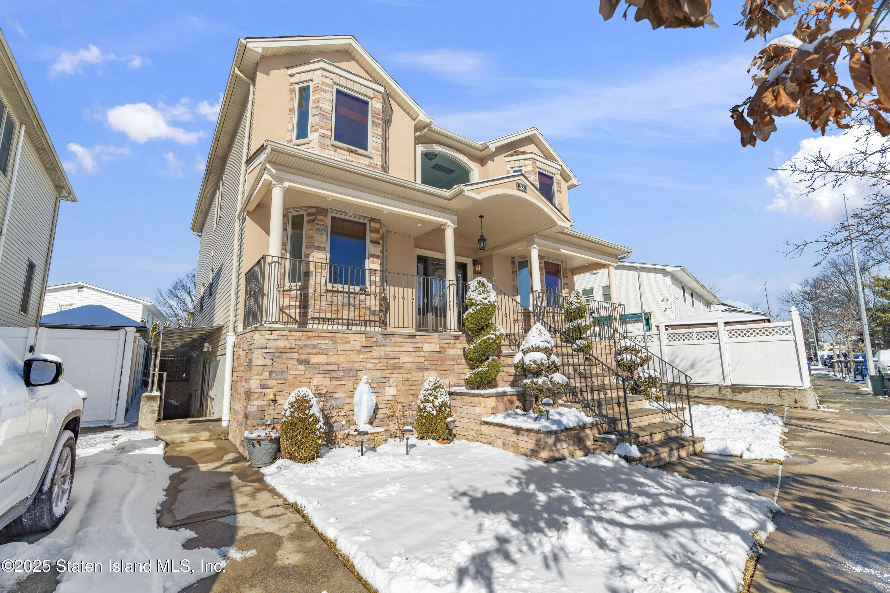 55 Tenafly Place