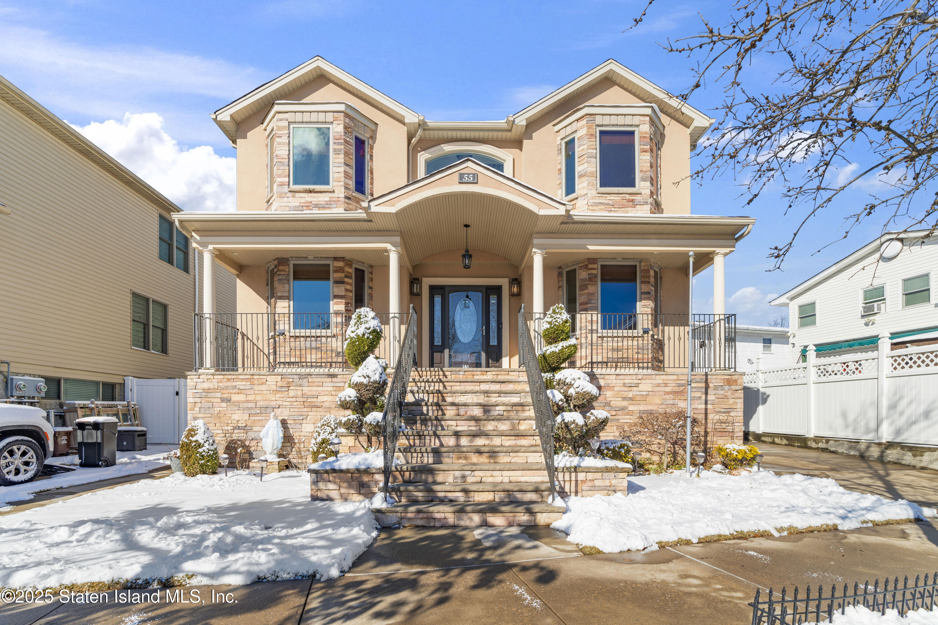 55 Tenafly Place