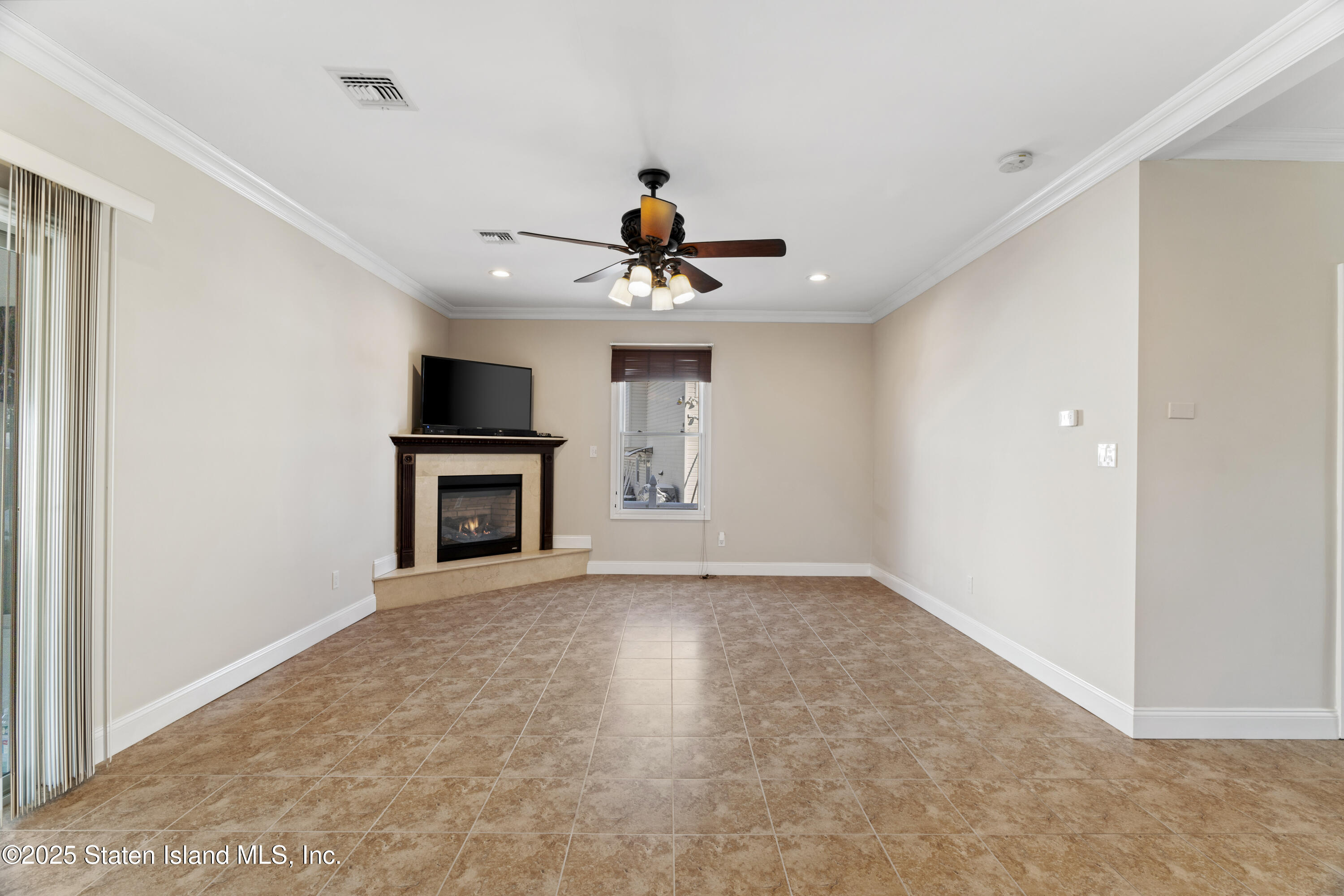 55 Tenafly Place