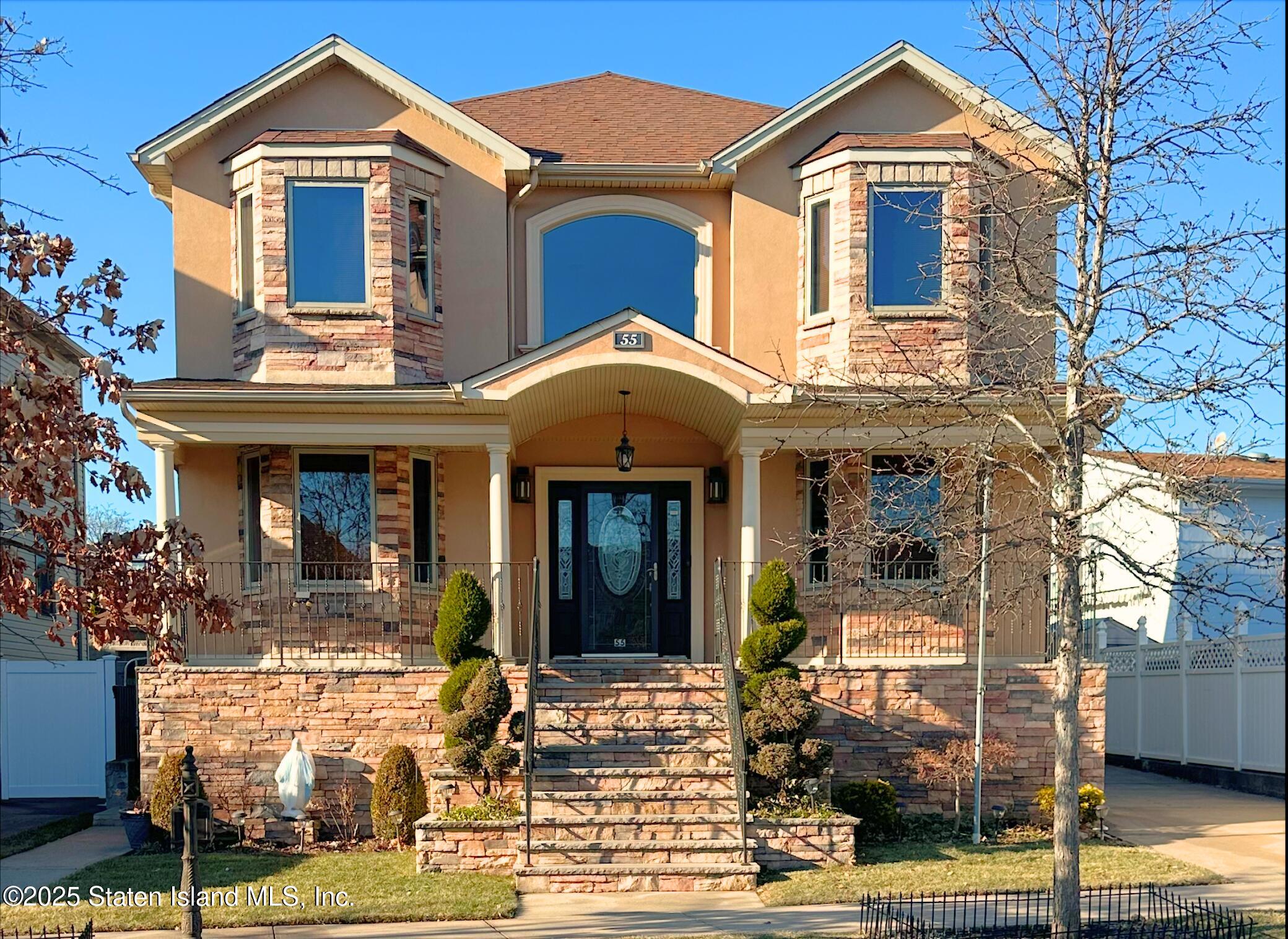 55 Tenafly Place