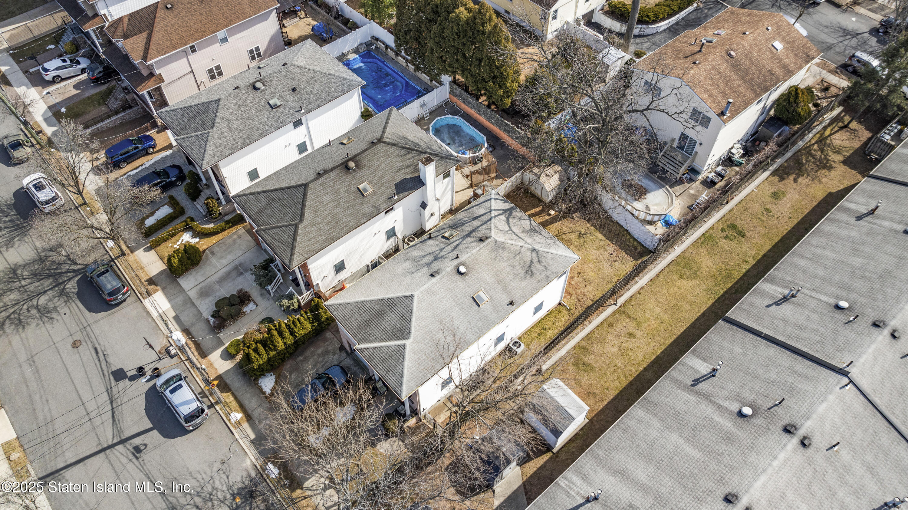 18 Serrell Avenue