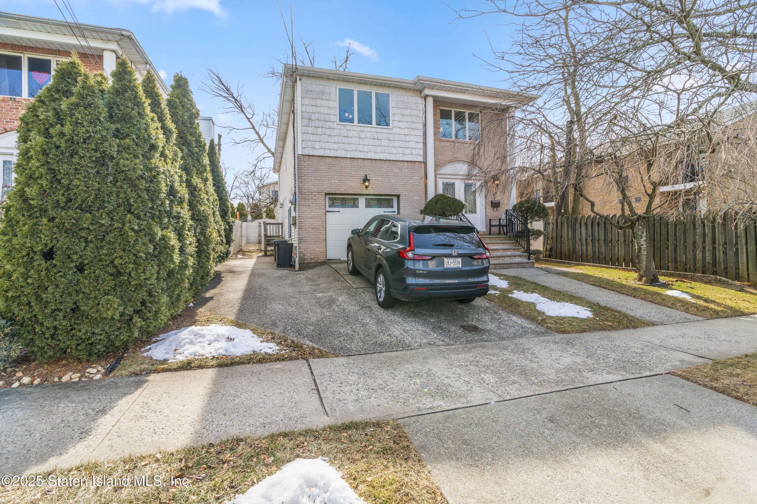 18 Serrell Avenue