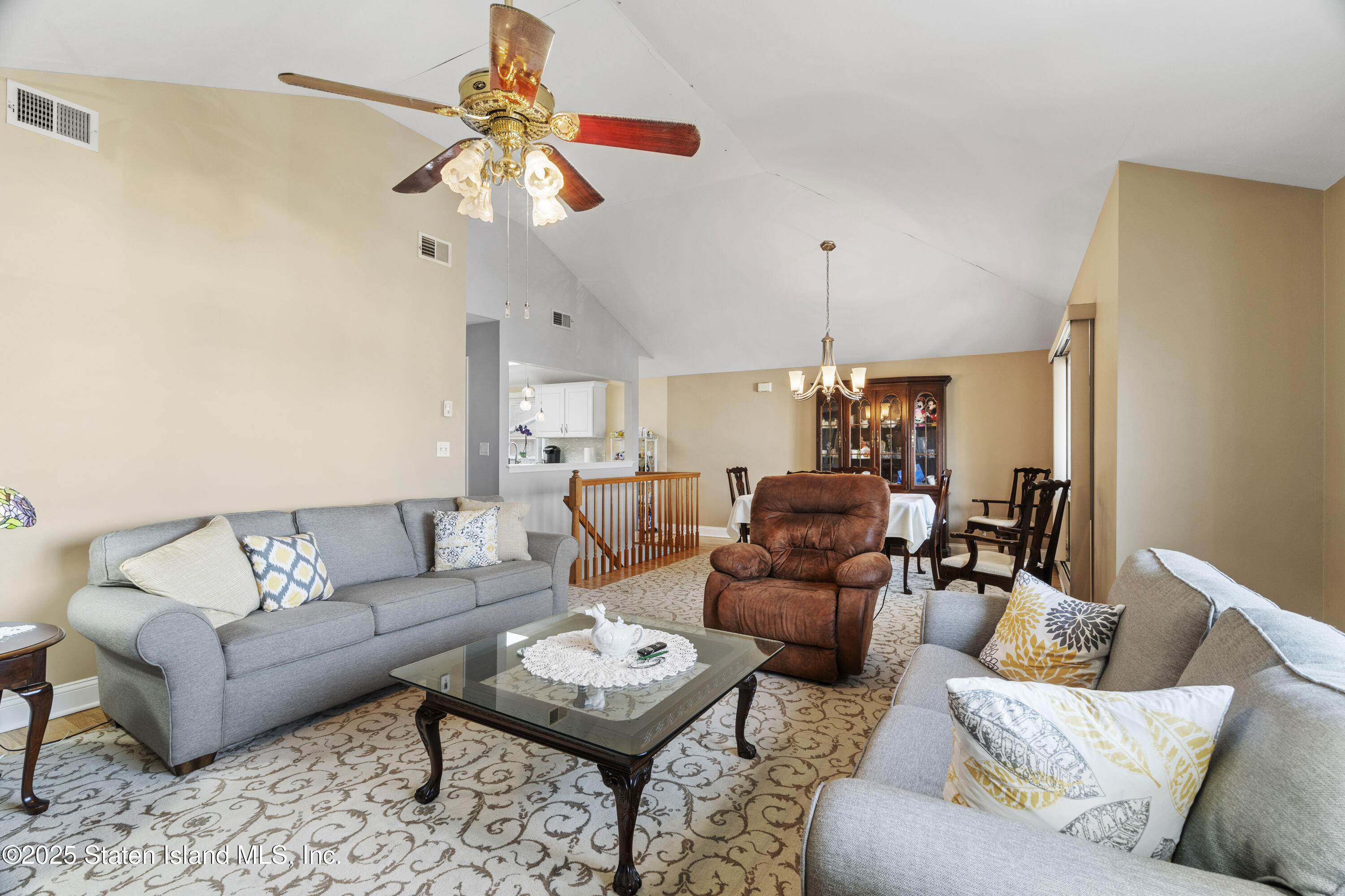 18 Serrell Avenue