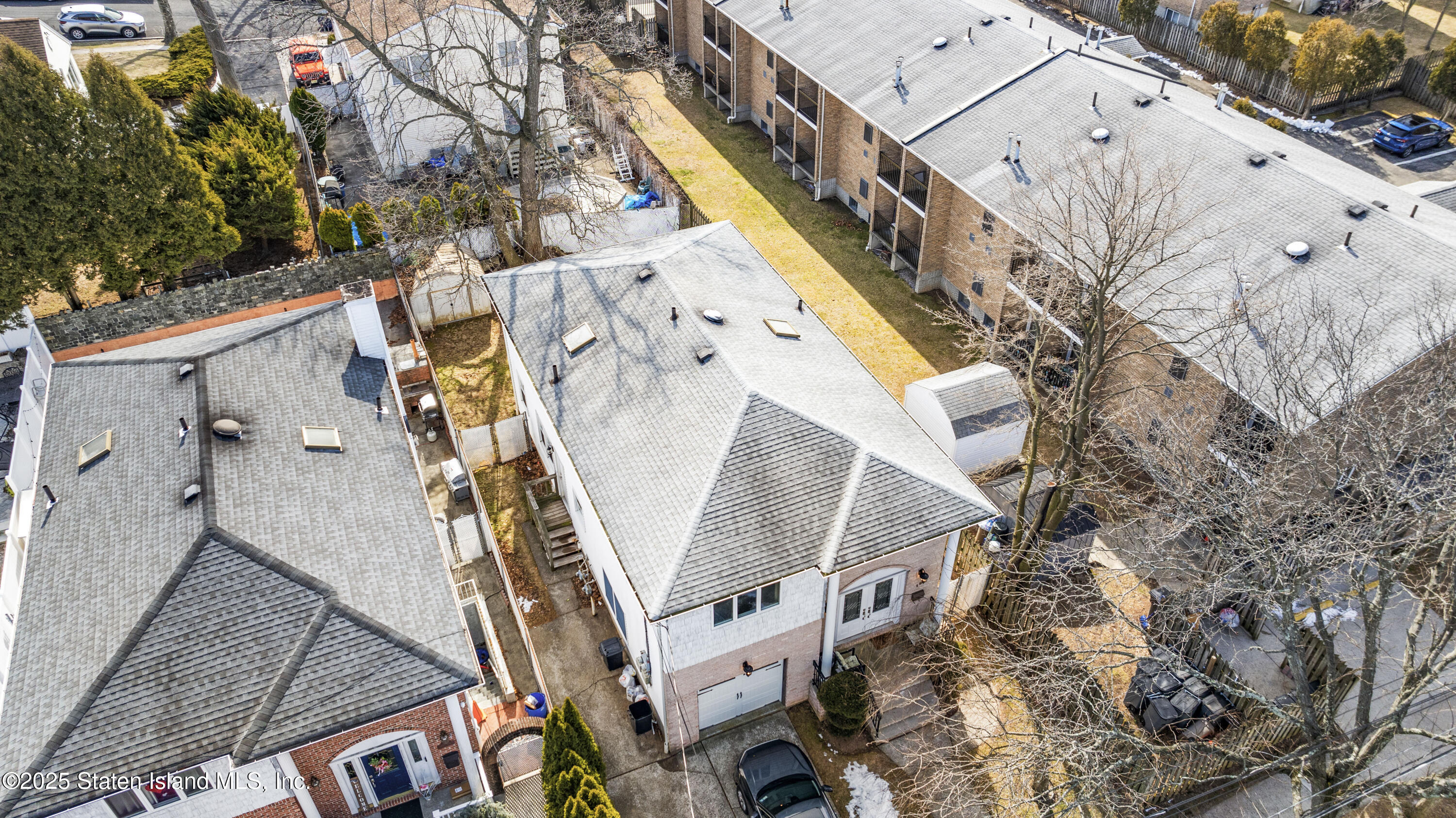18 Serrell Avenue