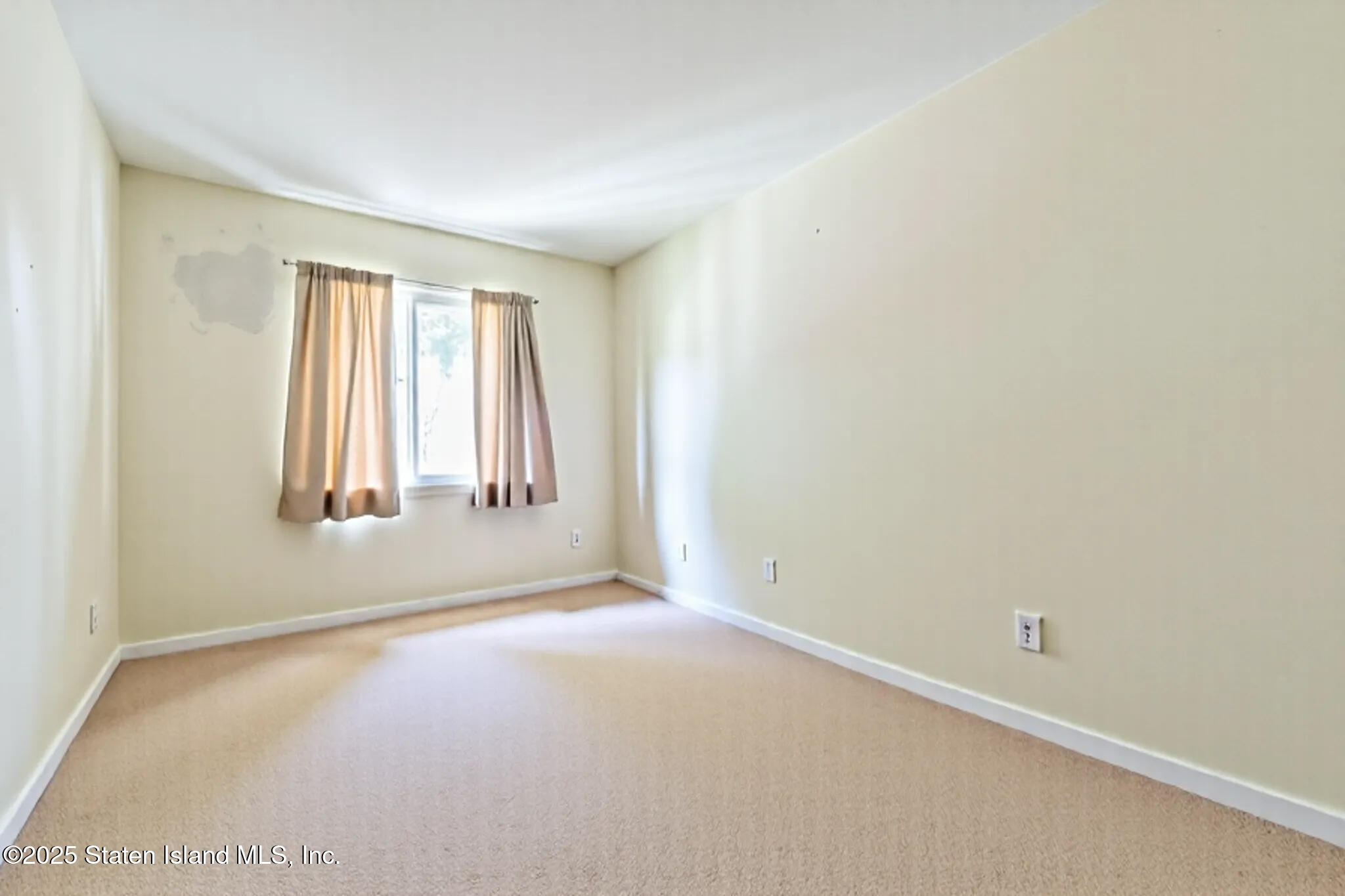 108 Chrystal Drive