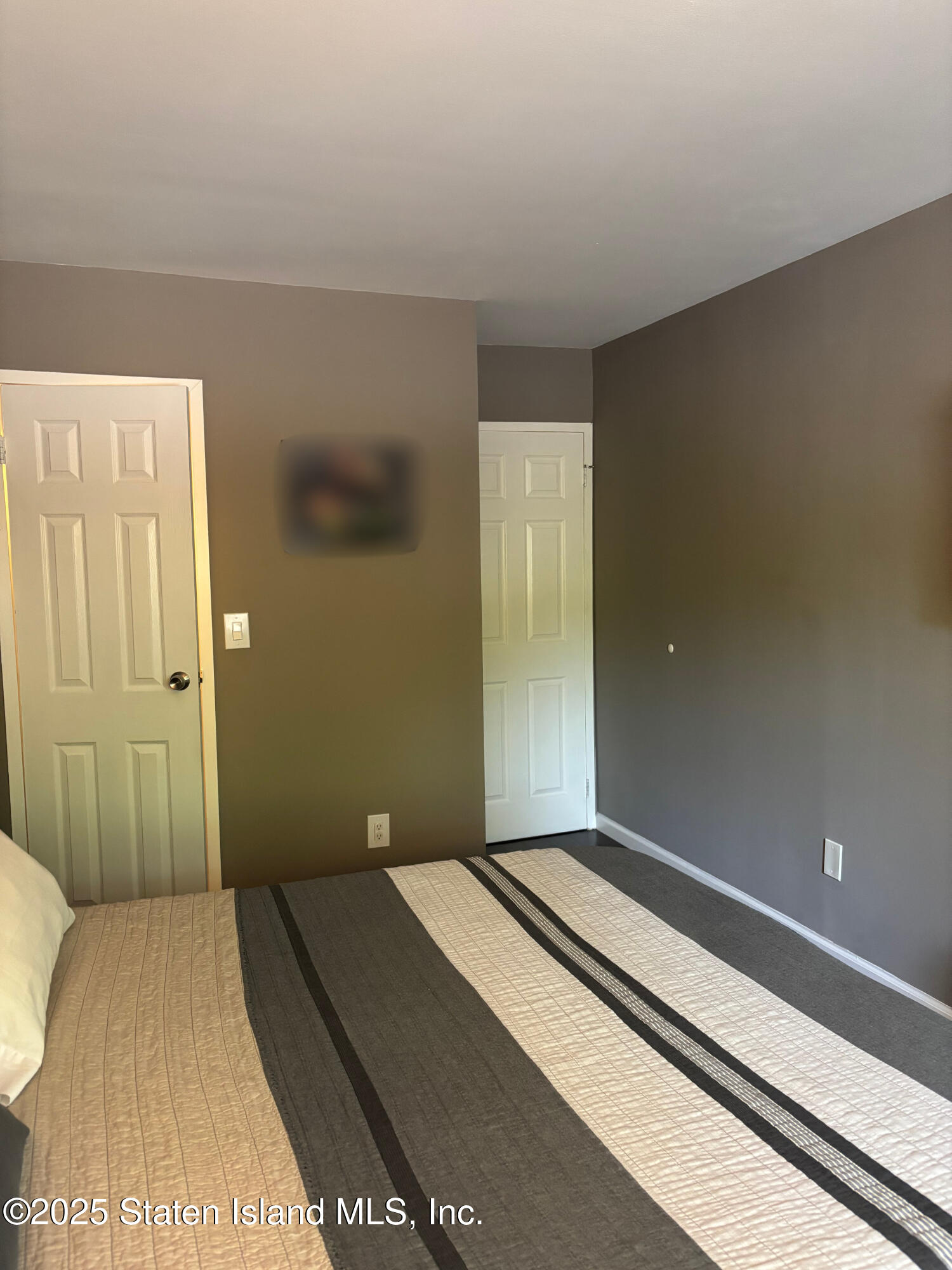 34 Elmwood Park Drive, 25