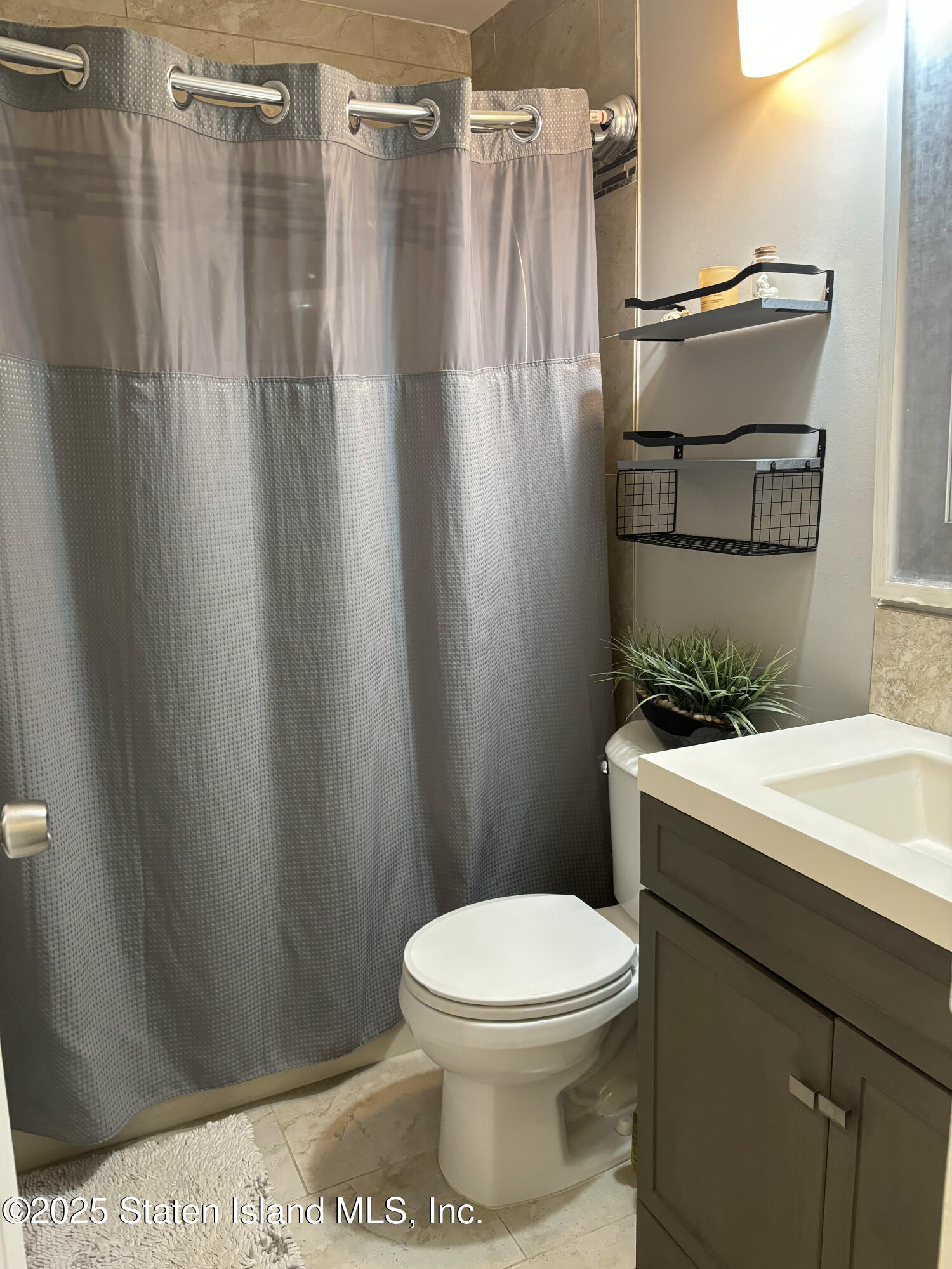 34 Elmwood Park Drive, 25