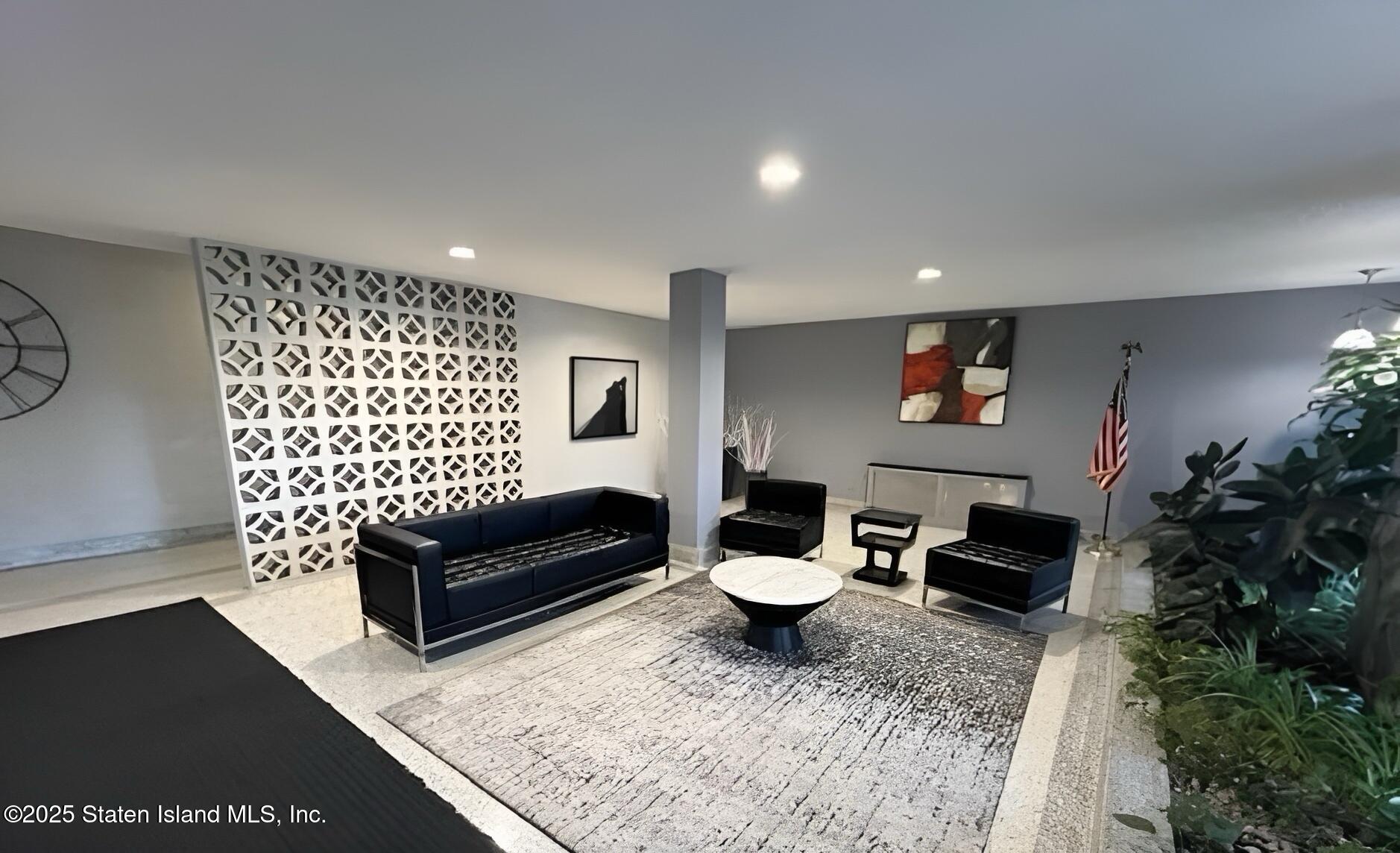 350 Richmond Terrace, 1h