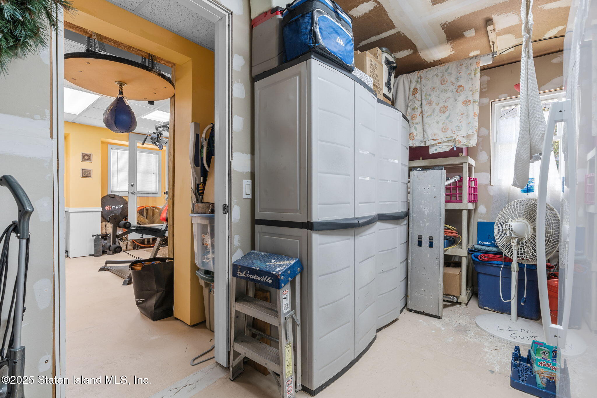 1011 Neosho Drive