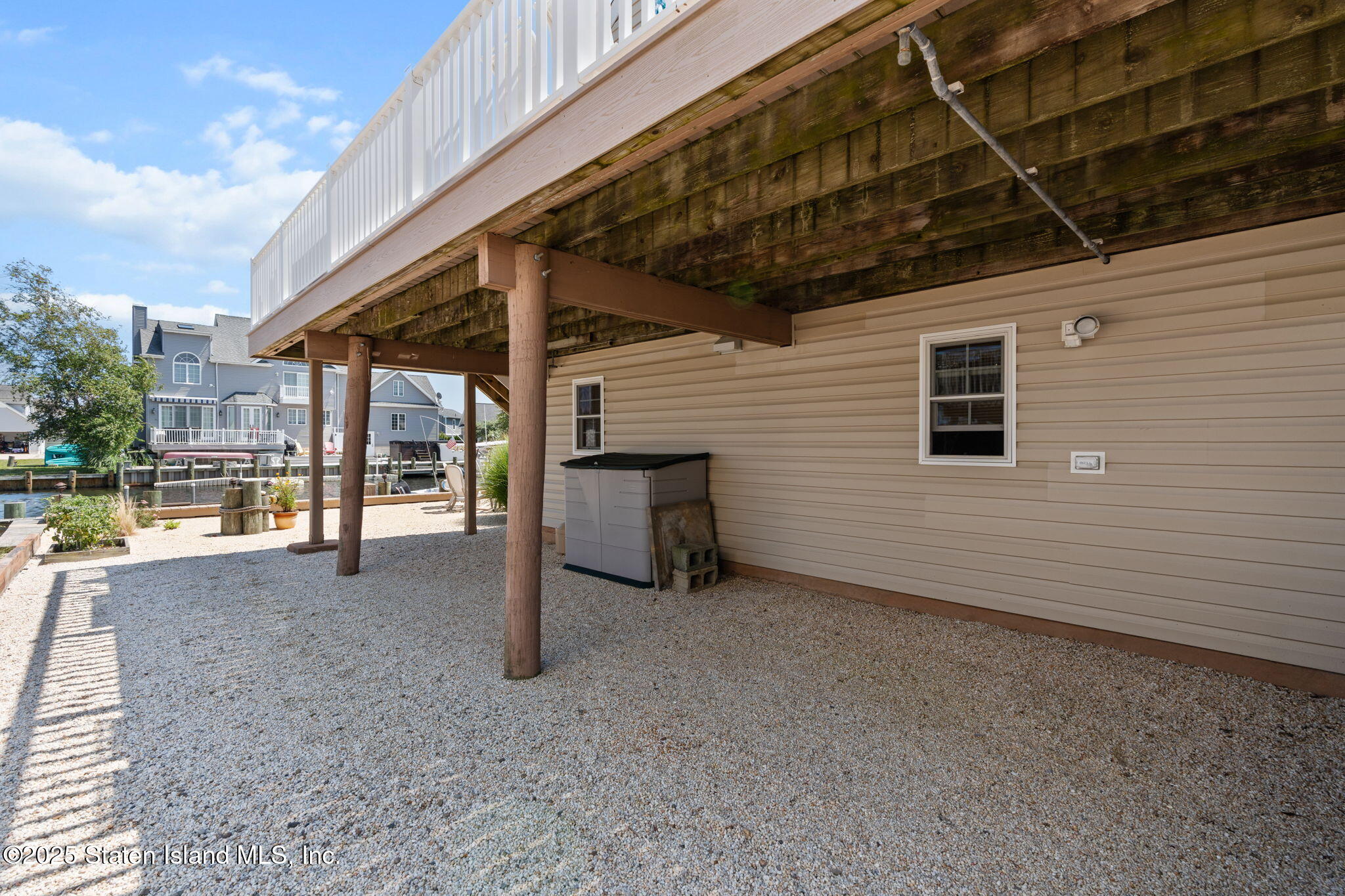1011 Neosho Drive