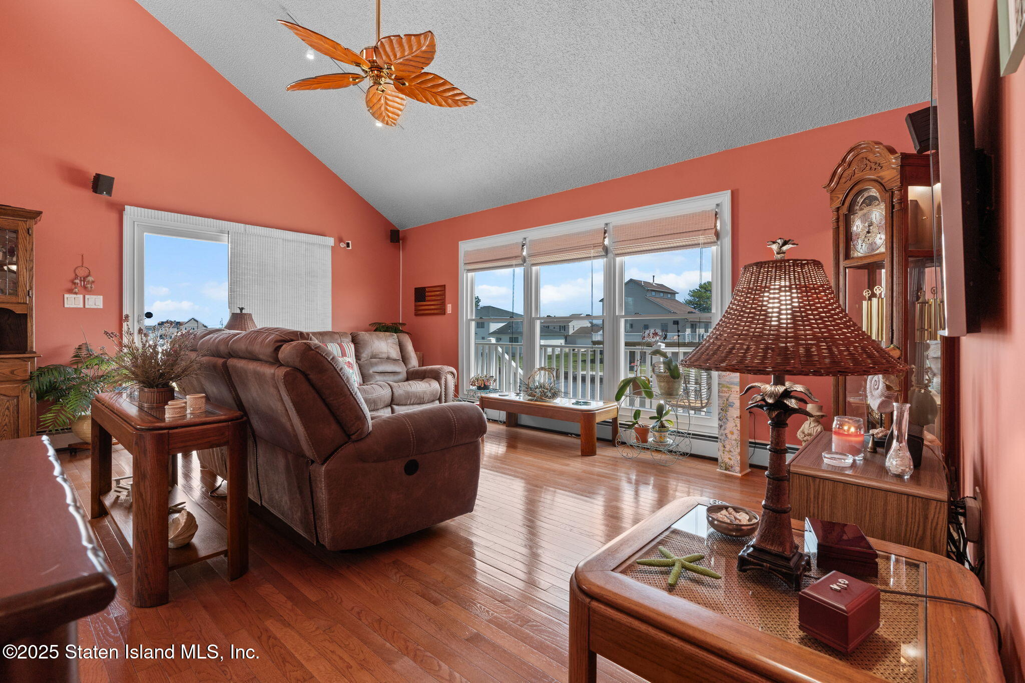 1011 Neosho Drive