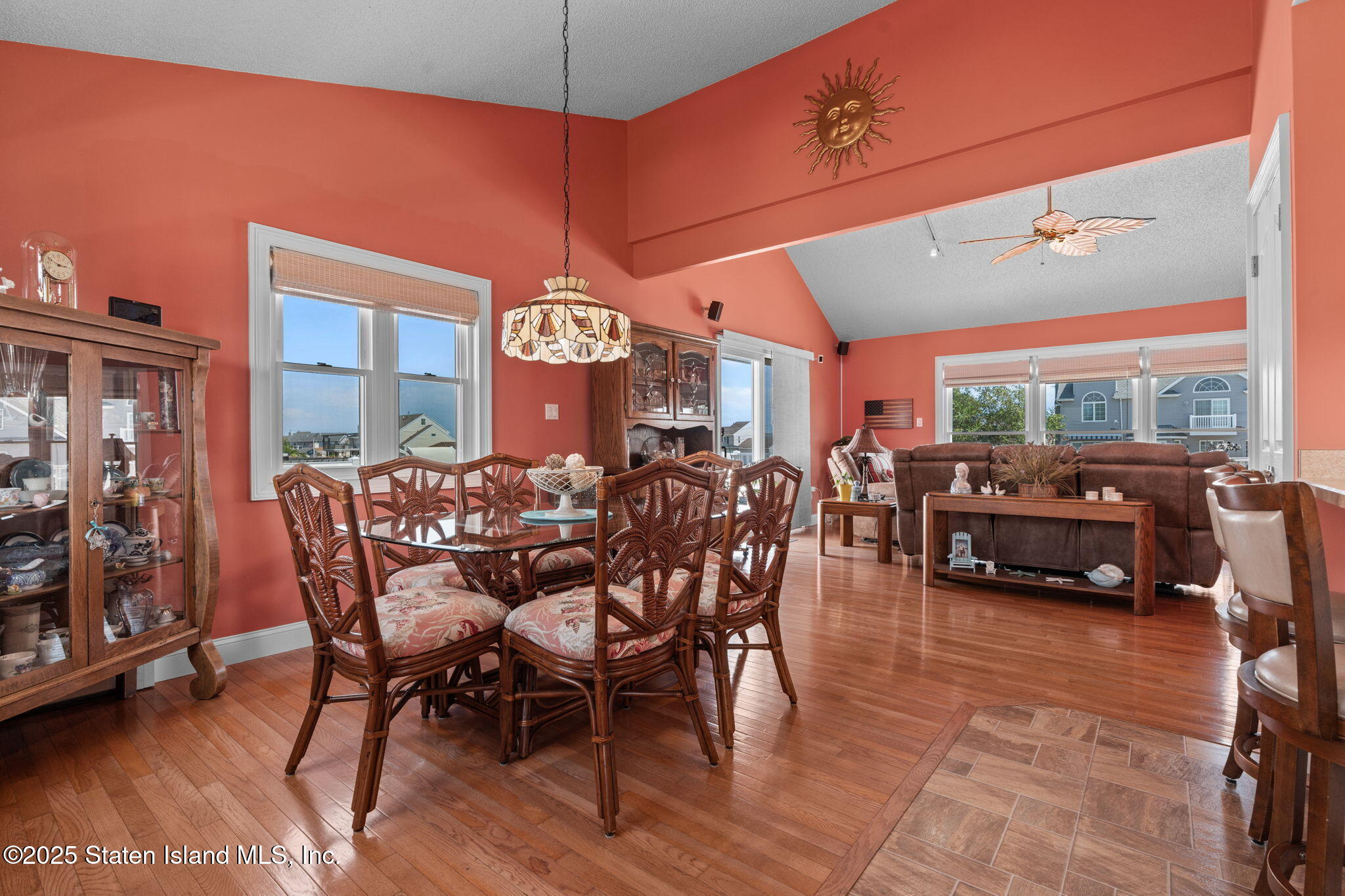 1011 Neosho Drive