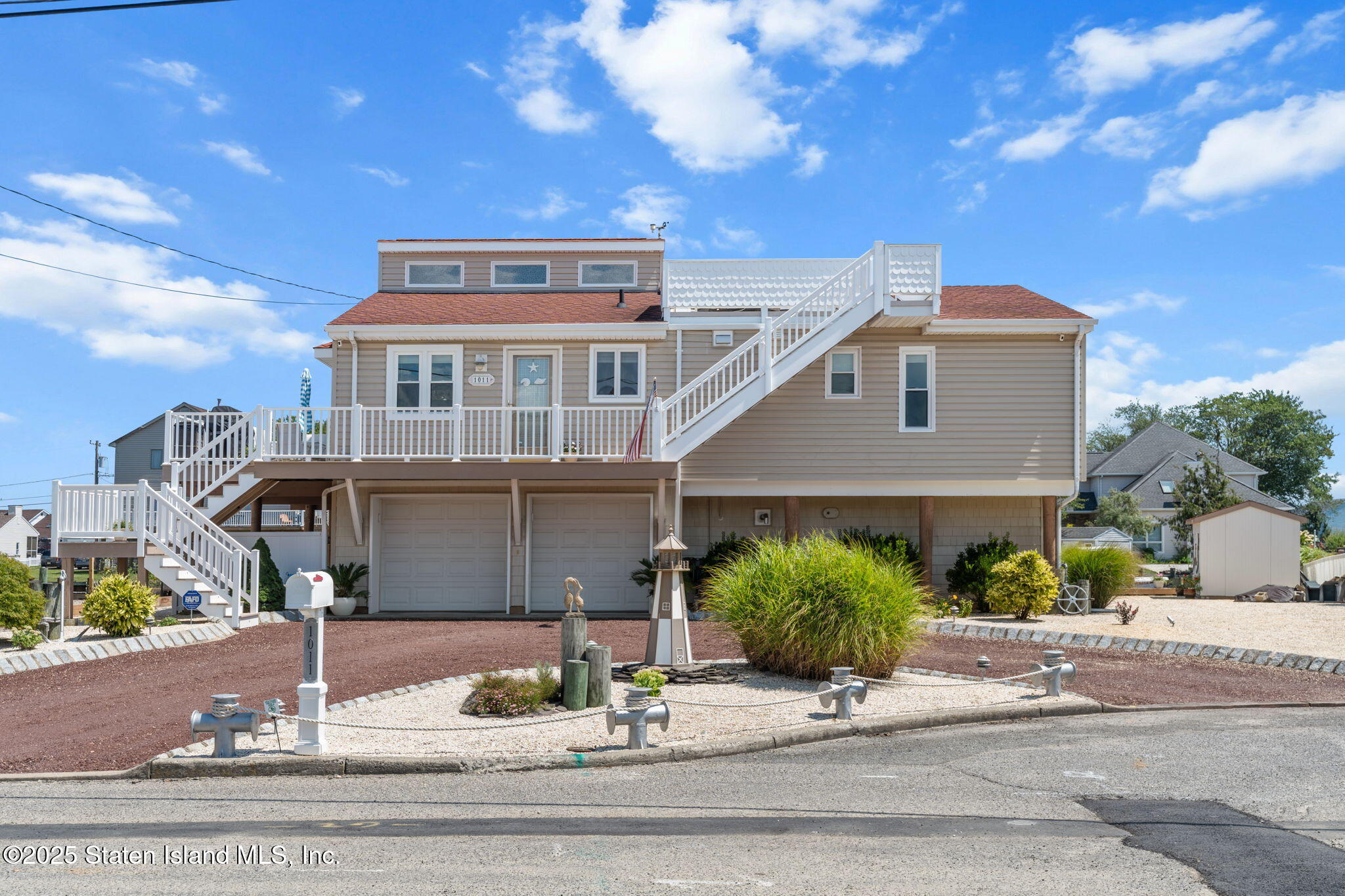 1011 Neosho Drive
