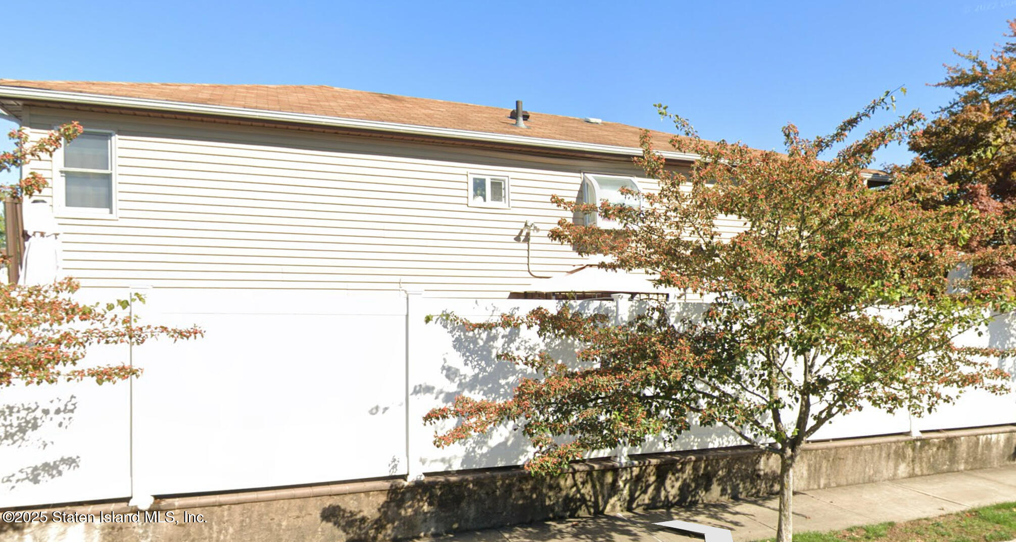 735 Sheldon Avenue