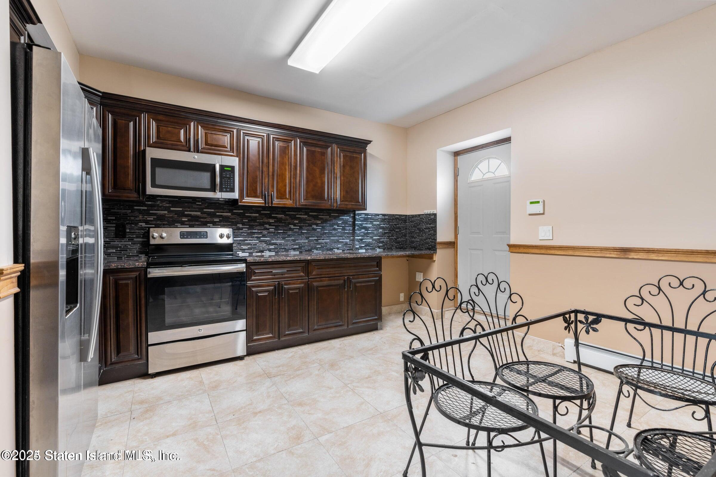 14 Ottavio Promenade